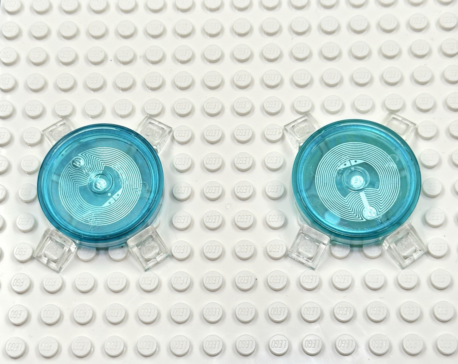 LEGO Dimensions Toy (2) pc Base Disc Tag Only Lot – Scooby-Doo – Shaggy