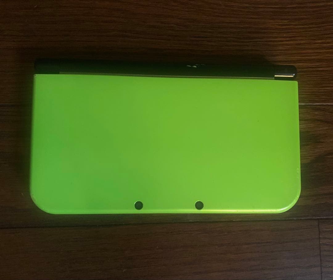 Tested and Working Nintendo New 3DSLL Lime Green Console with charger