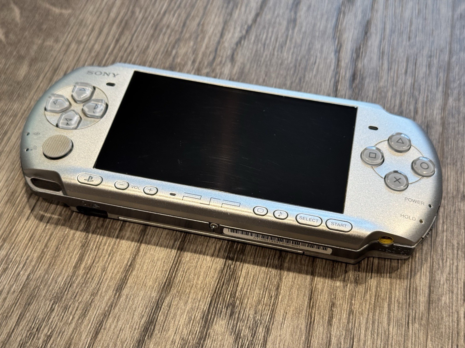 Sony PSP-3000 Mystic Silver Bundle w/Charger and 6 Games – TESTED – WORKING