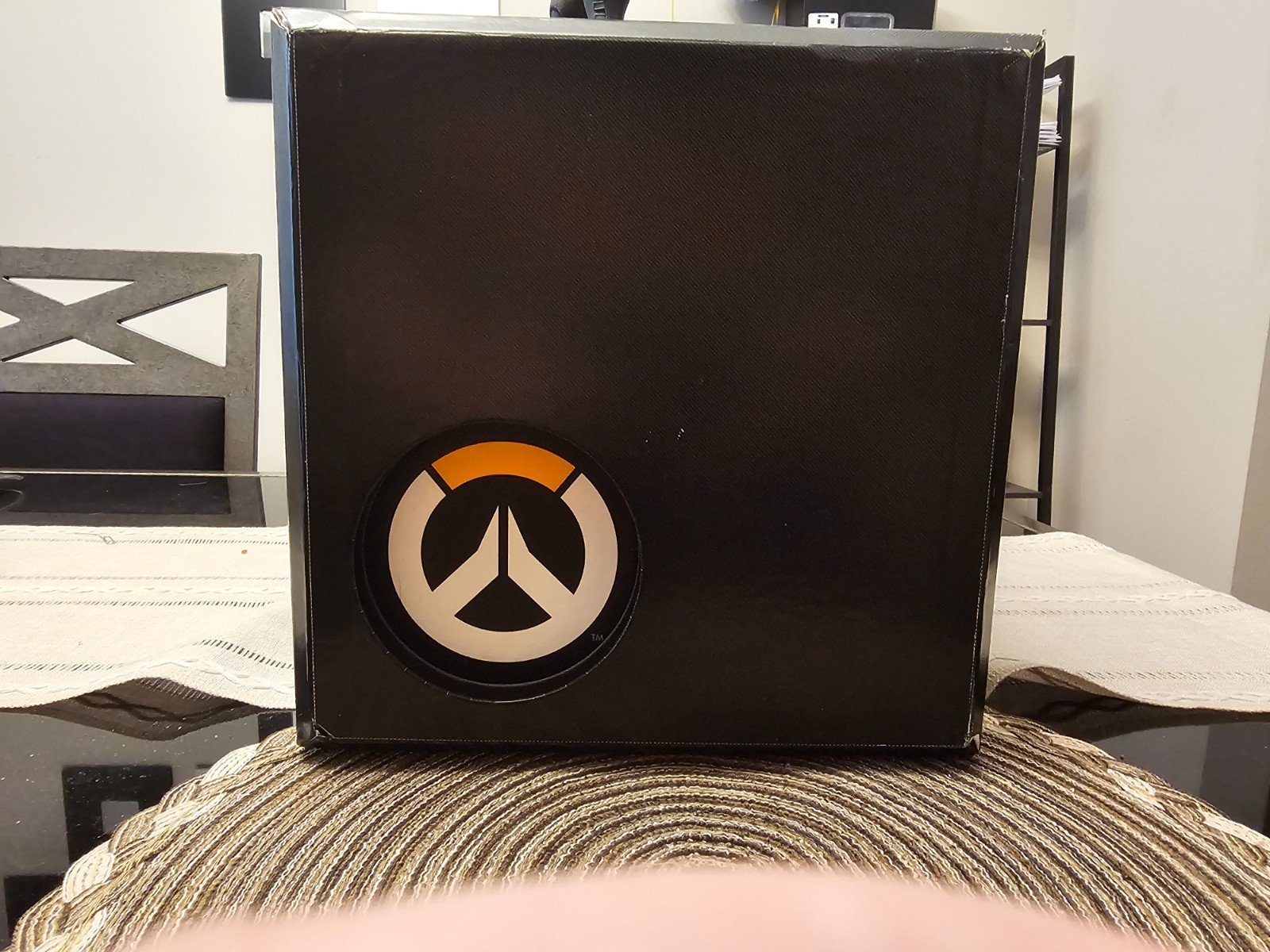 Overwatch Collectors Eedition Xbox One Statue with Game Complete