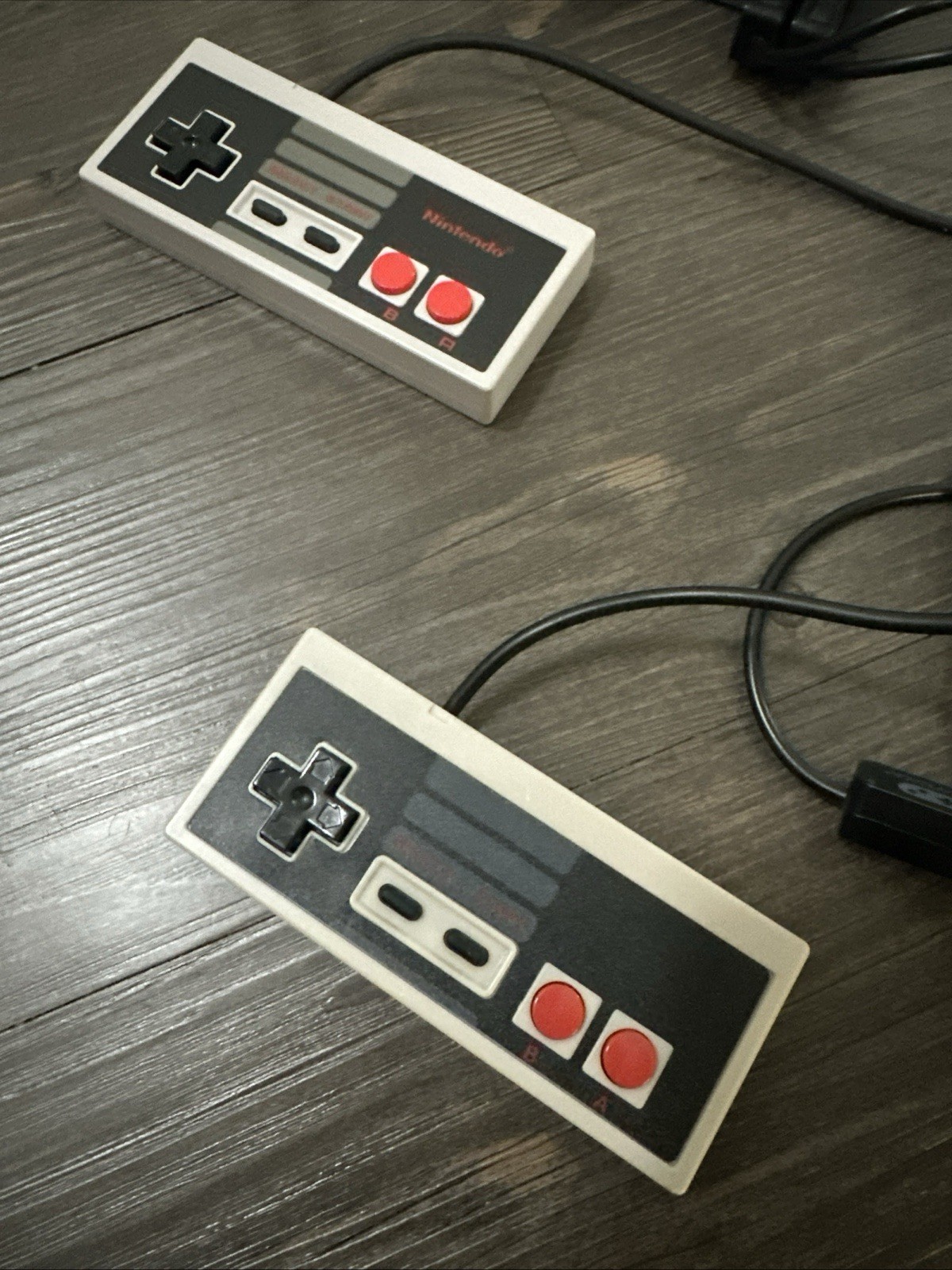 Nintendo NES Classic Edition Entertainment System CLV-001 With 2 Controllers
