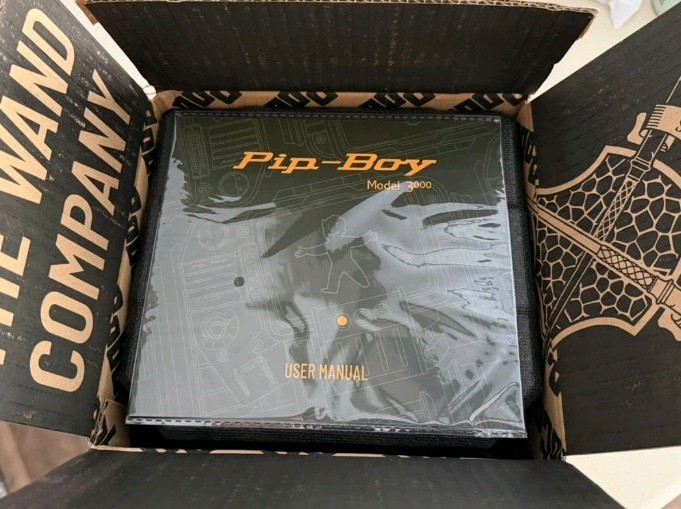 Fallout 3 New Vegas Pip-Boy 3000 Die Cast Wand Company Replica