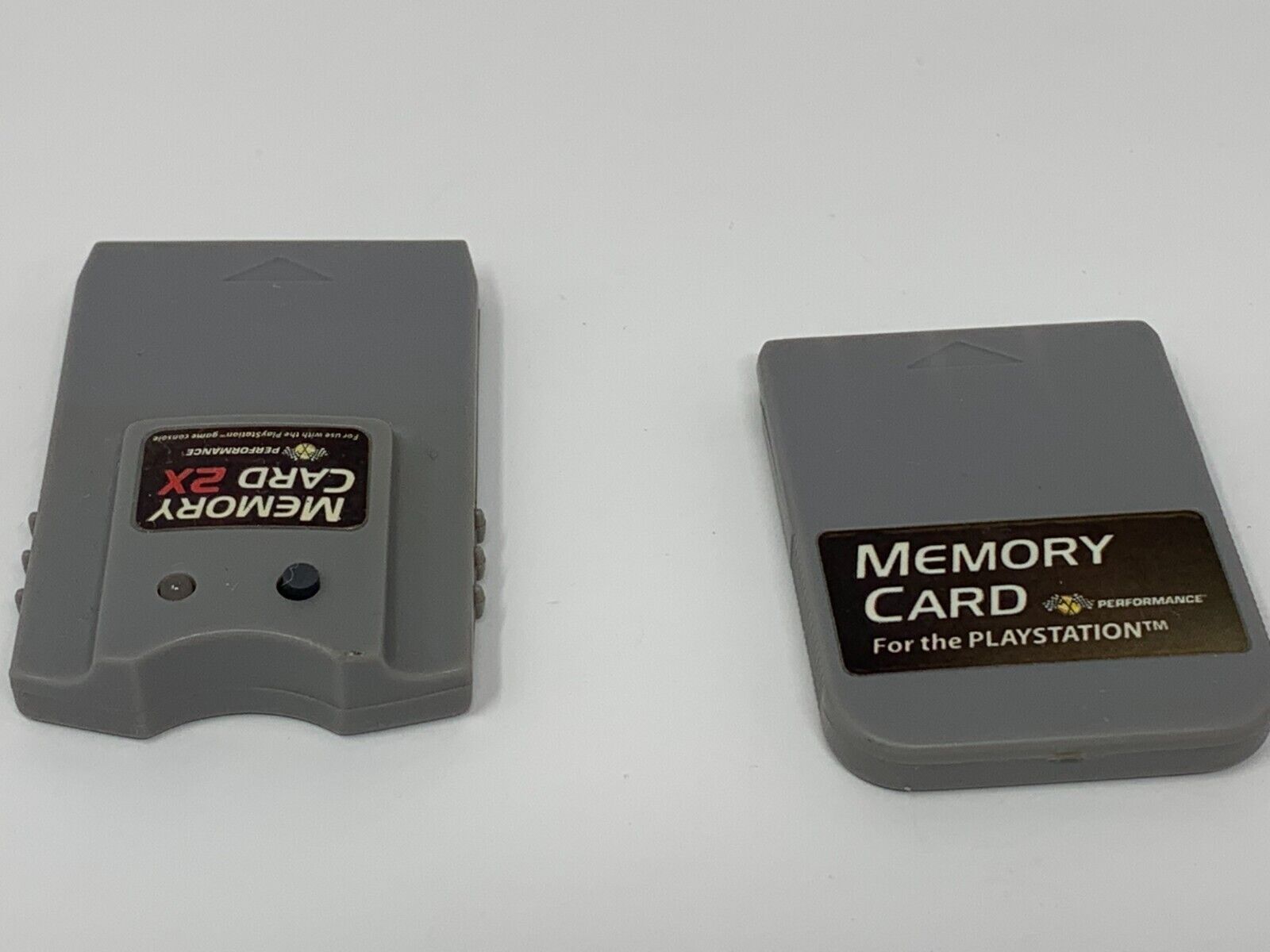 Lot of (8) Memory Cards Playstation 2 Sony 128MB Game Cube Max Memory 128MB PS1
