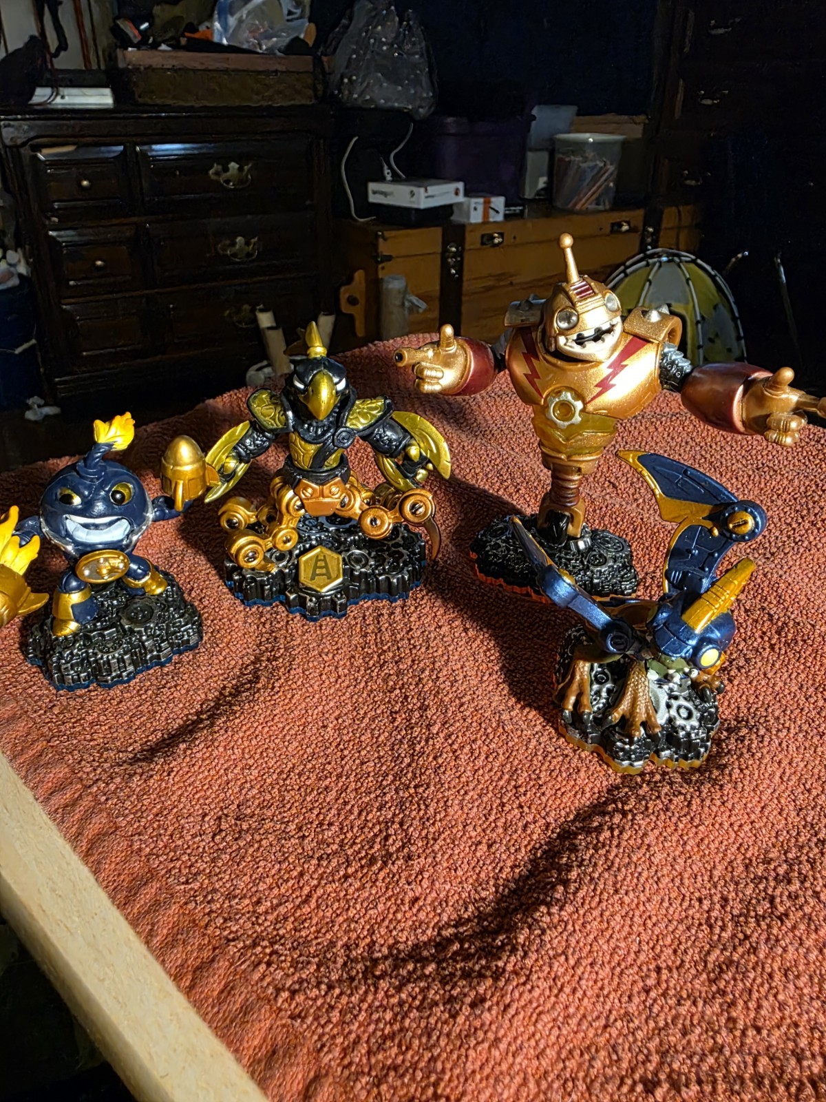 Skylanders Giants Tech Element Figure Lot