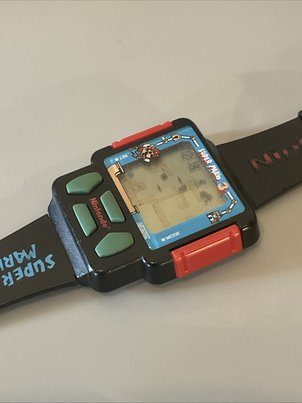 Works! Vintage Super Mario Bros. 3 Nintendo NES Nelsonic Game Wristwatch 1990