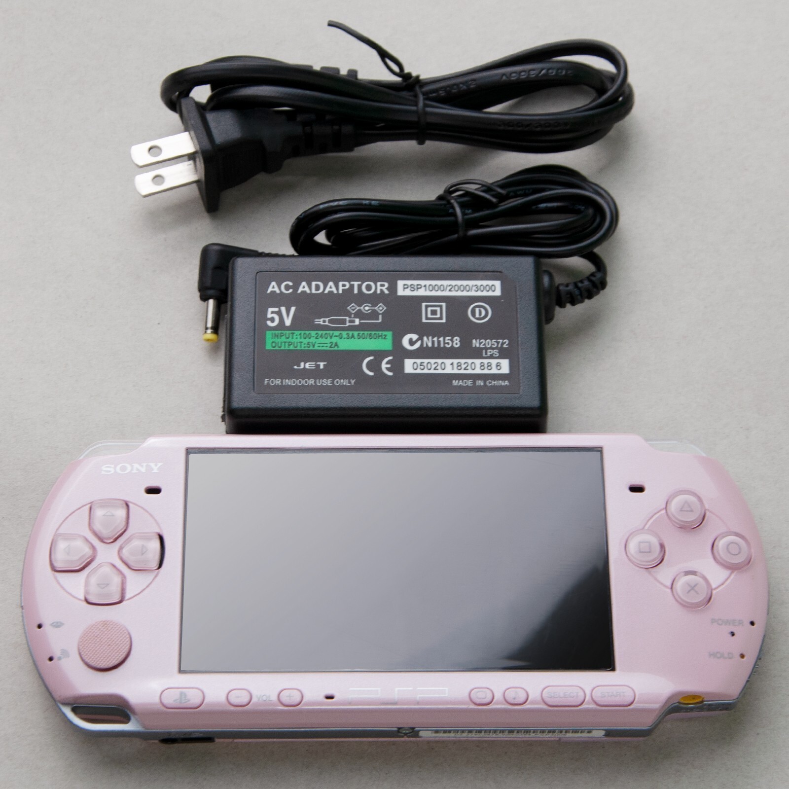 Sony PlayStation PSP 3000 Console 32GB & Charger/New Battery Region Free