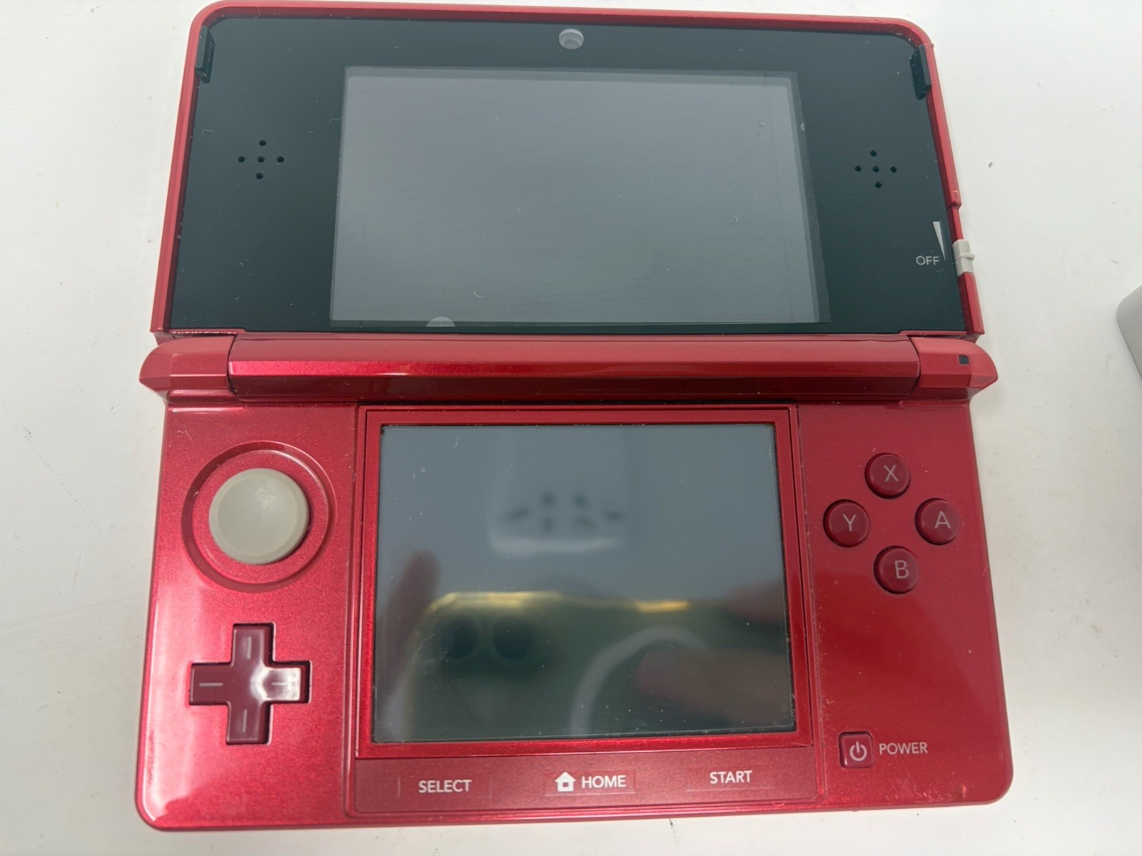 Nintendo 3DS Flame Red CTR-001 Handheld Console With Stylus & Charger Working