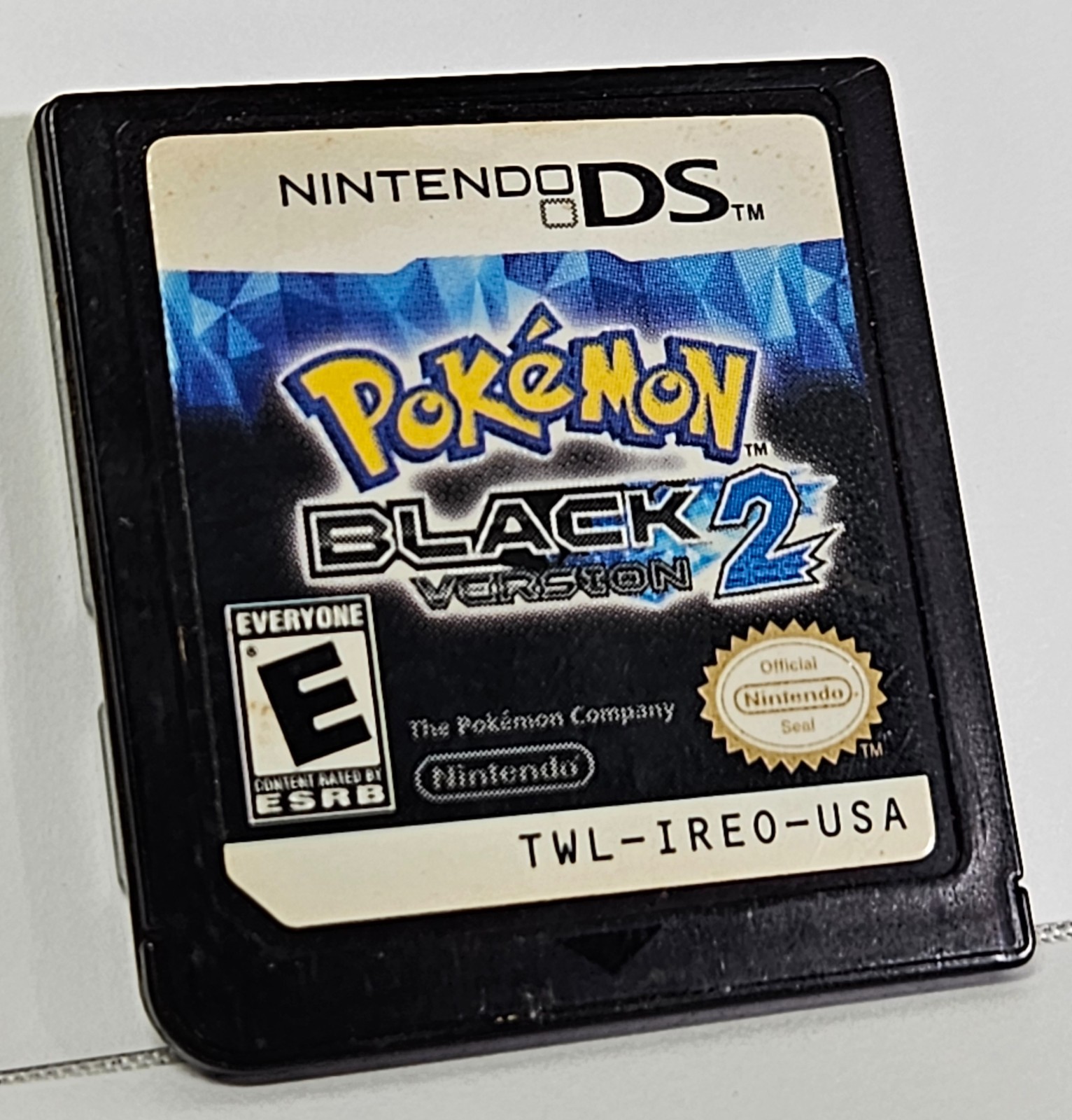 Pokémon Black Version 2 Nintendo DS w/ Box & Manual TESTED SEE PHOTOS