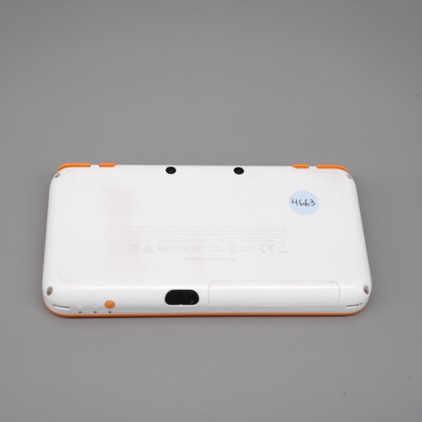 Nintendo “New” 2DS XL LL Console White & Orange w/ extras (USA Seller)
