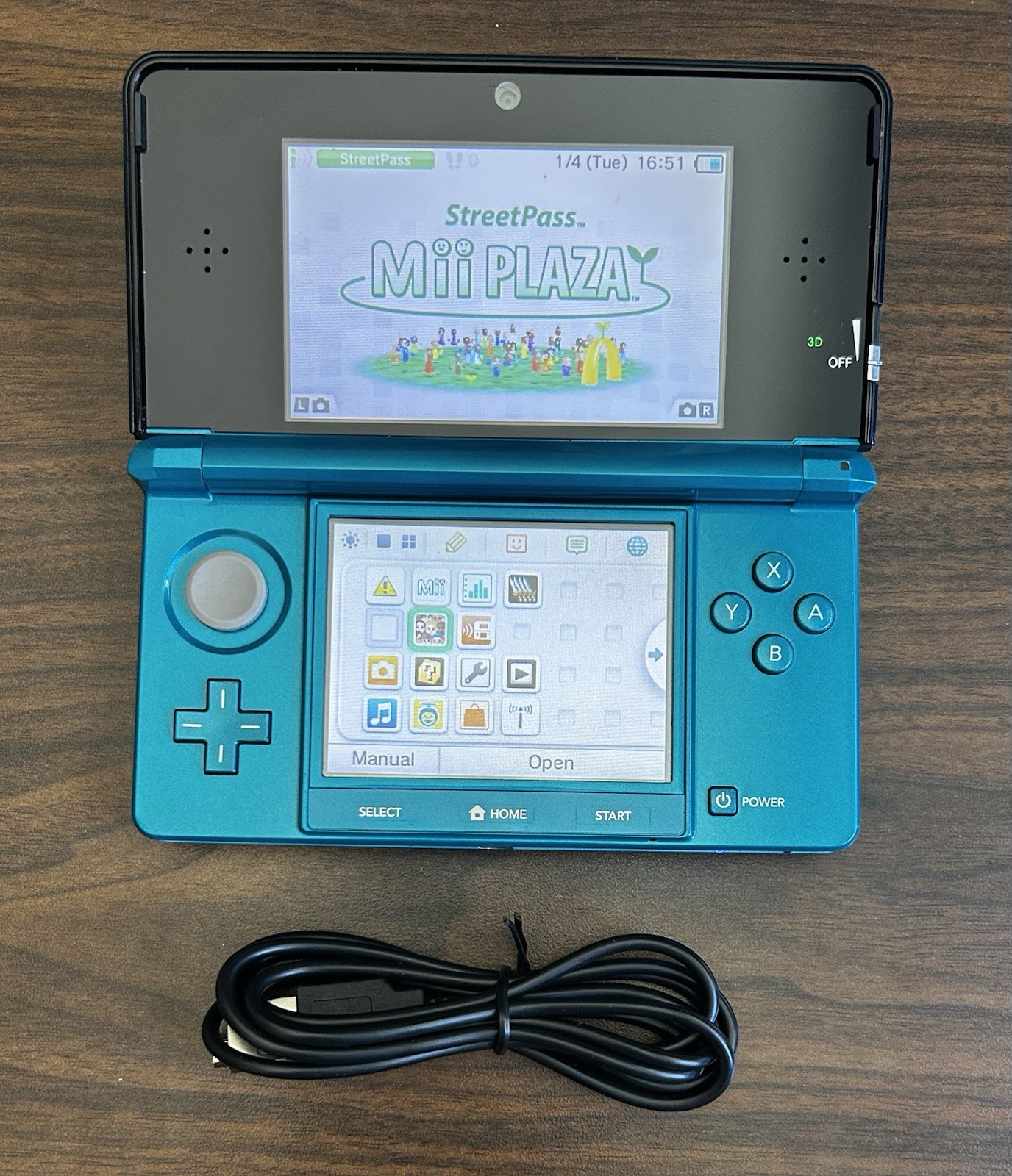 USA VERSION Nintendo 3DS Handheld System tested/working- teal blue (A)