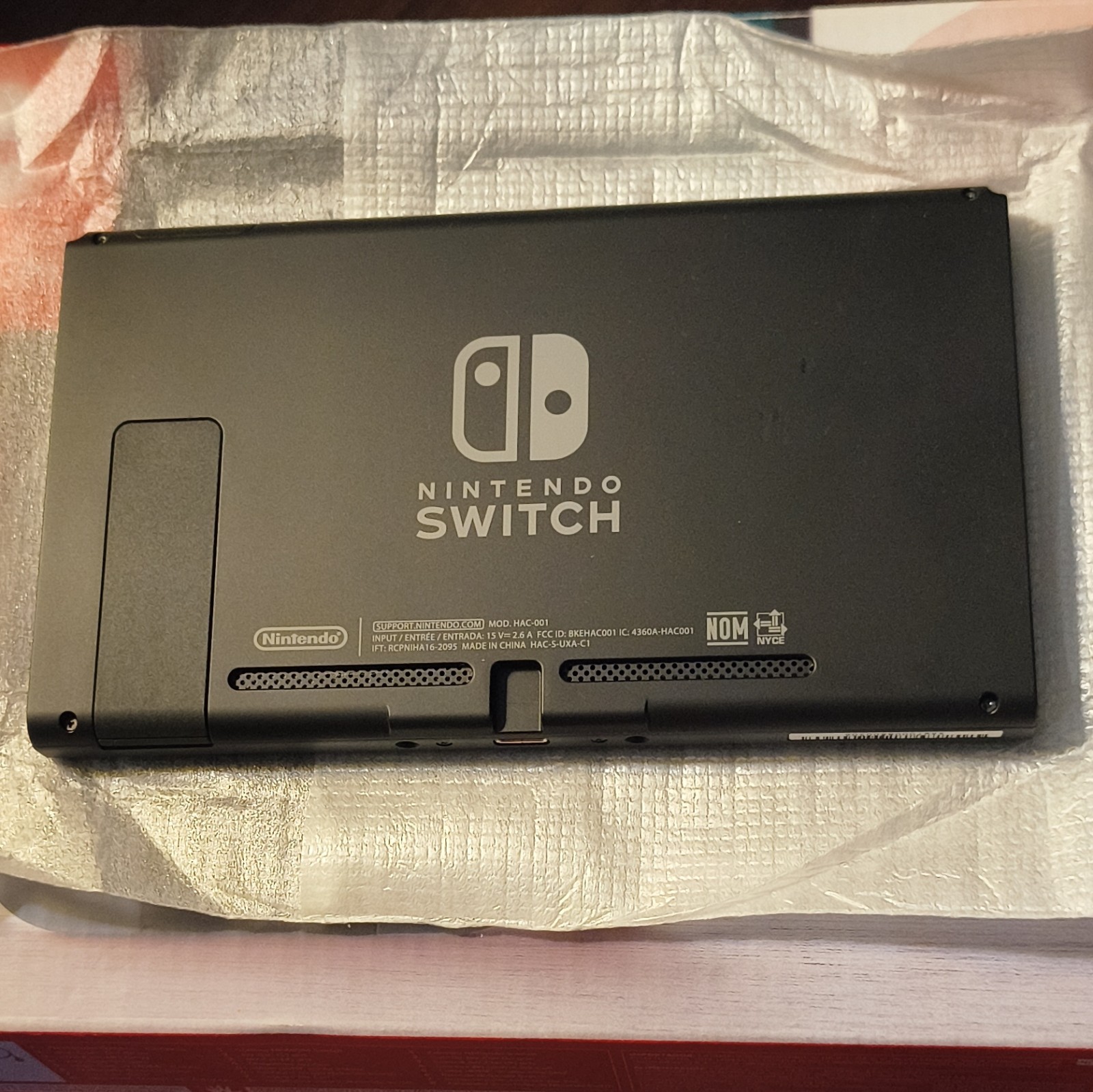 MINT Launch Edition Nintendo Switch HAC-001-01 Complete In Box