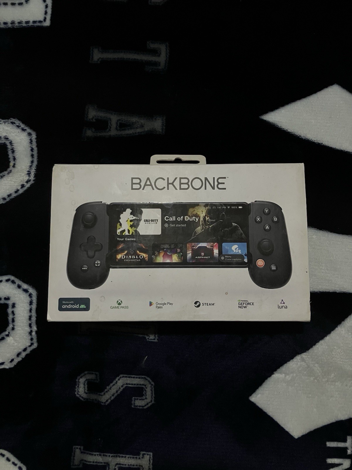 Backbone One Ergonomic Mobile Controller Apple/Android Smartphone USB-C Black