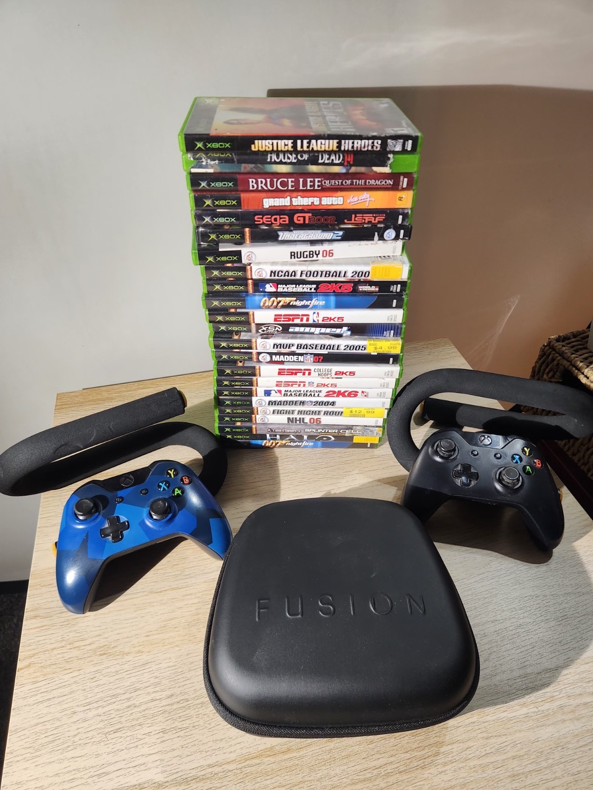 Microsoft Xbox Game Collection 23 Games 3 Wireless Controllers 1698/1537