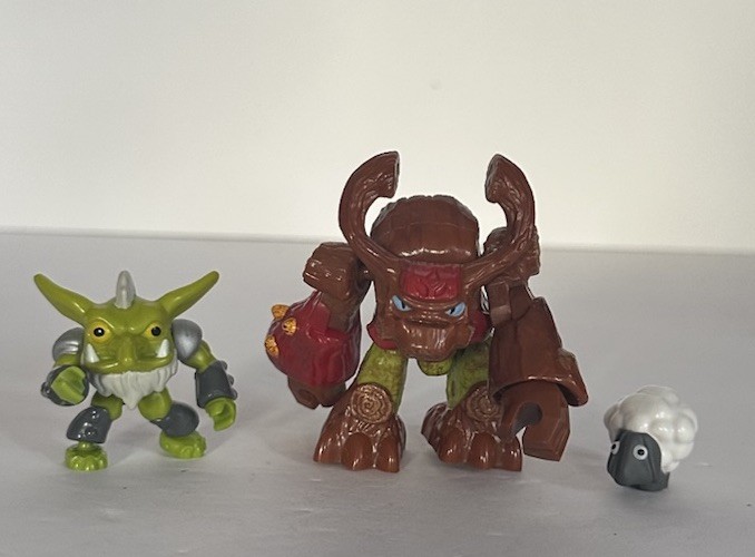 SKYLANDERS Mega Bloks Mini Figures: Tree Rex & Troll With Sheep Figures