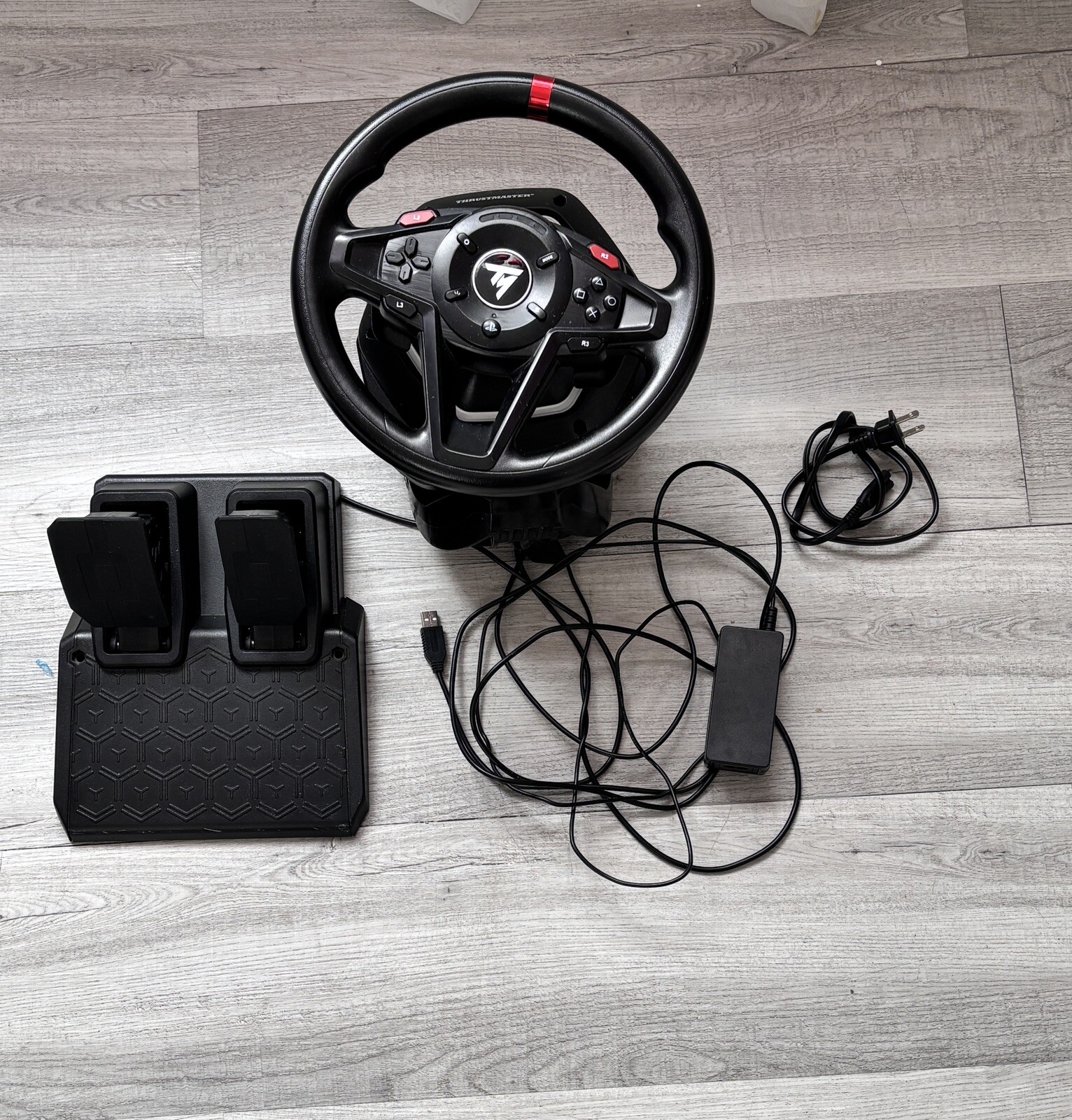 volante Thrumaster