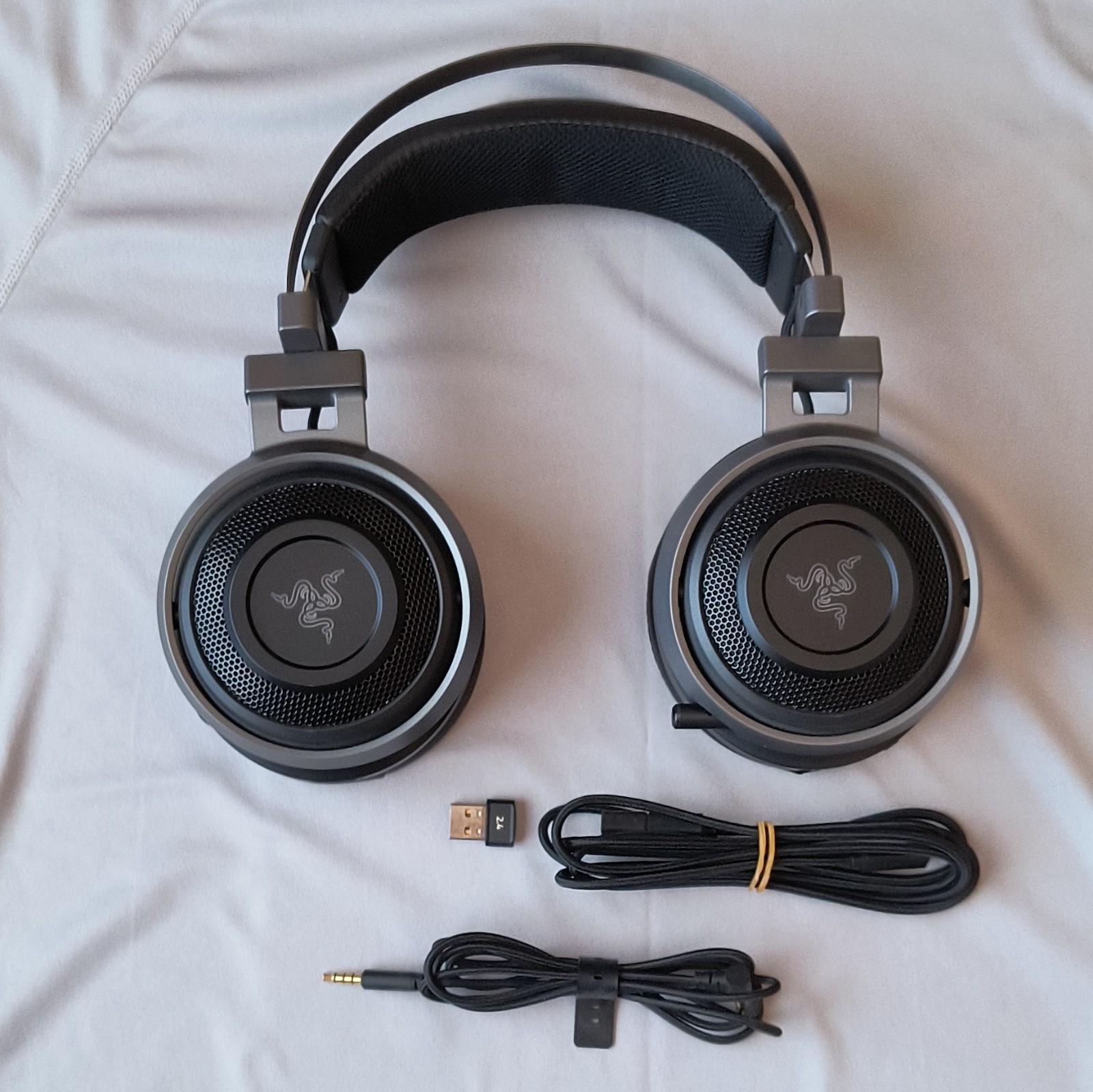 Razer Nari Ultimate Wireless Hypersense Haptic Surround Headset Black USB/3.5mm