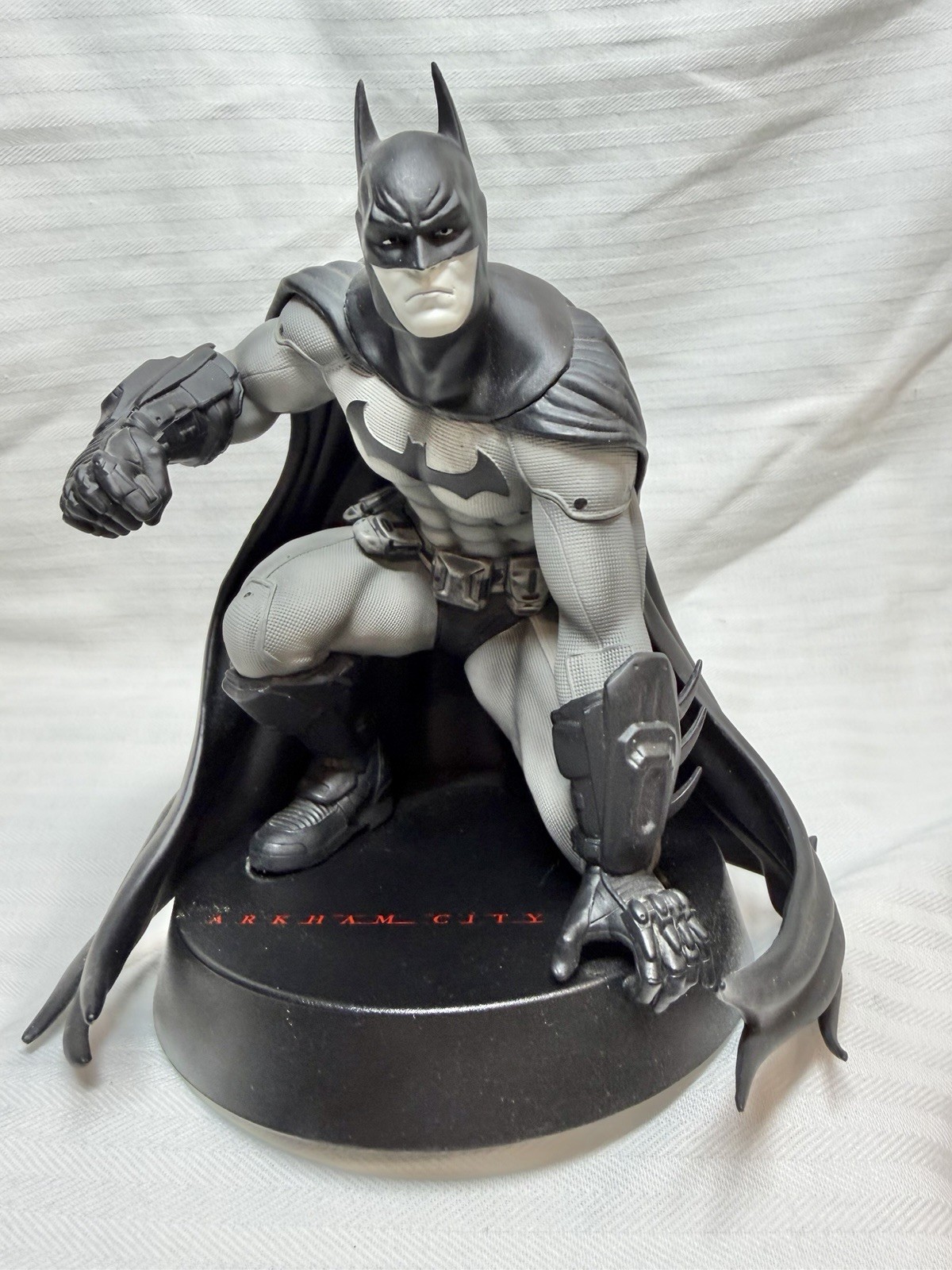 Warner Bros. Batman Arkham City Collector’s Edition Statue 2011 Adult Pre-Owned
