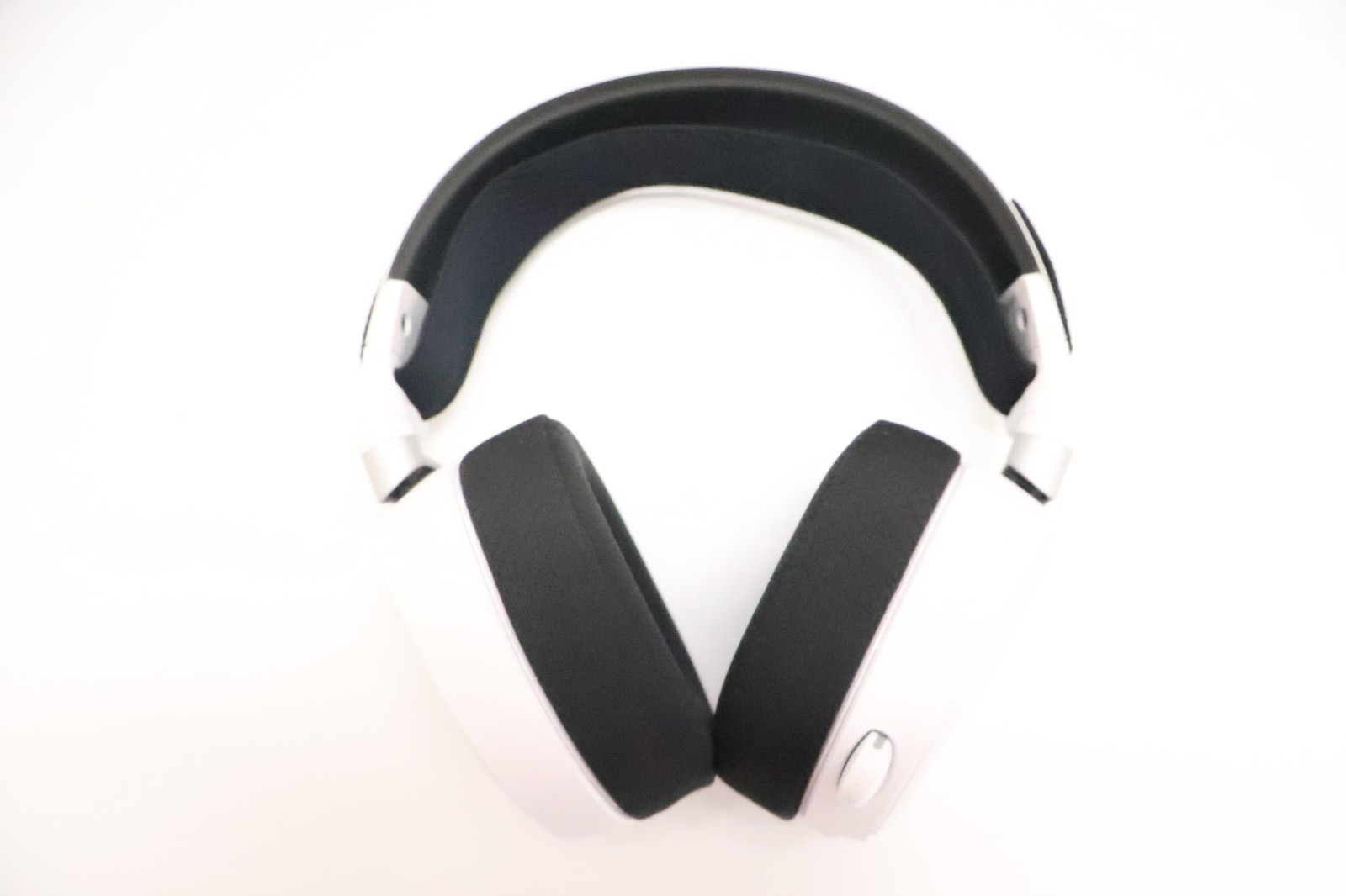 SteelSeries Arctis Pro+GameDAC Wired Gaming Headset White for PS5/PS4 and PC NEW