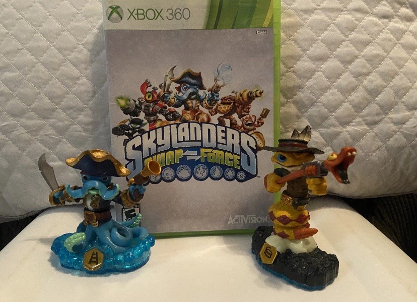 NEEDS TO GO ASAP – Skylanders Lot Of Characters, 2 Portals, & 2 Games