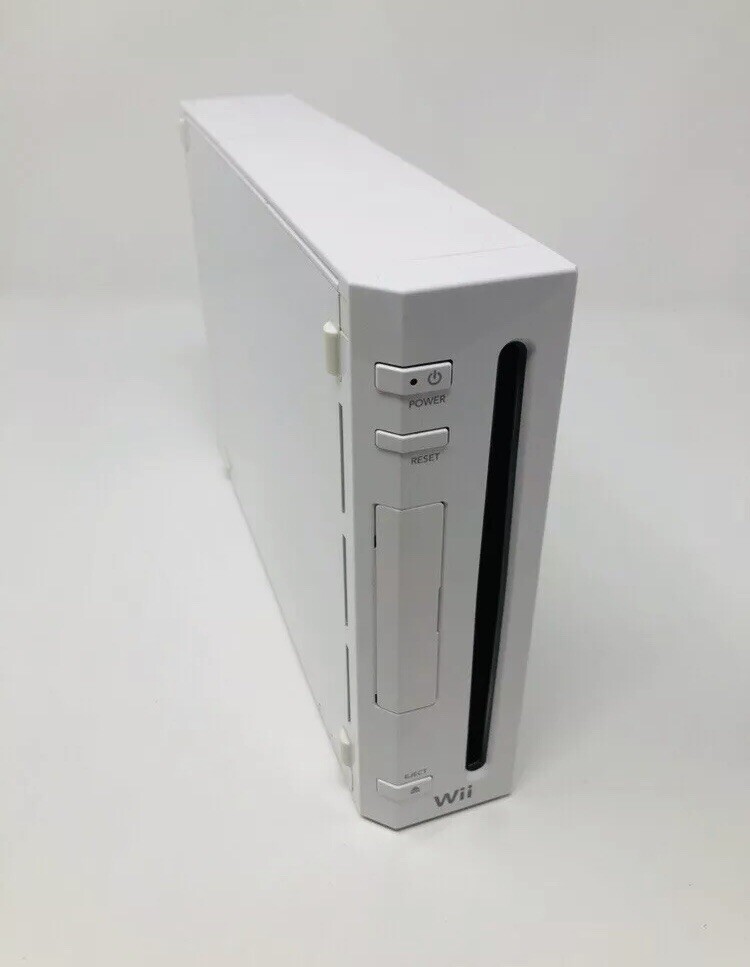 Nintendo Wii Console With Wii Sports Game Bundle Lot System 2 Controllers CLEAN!