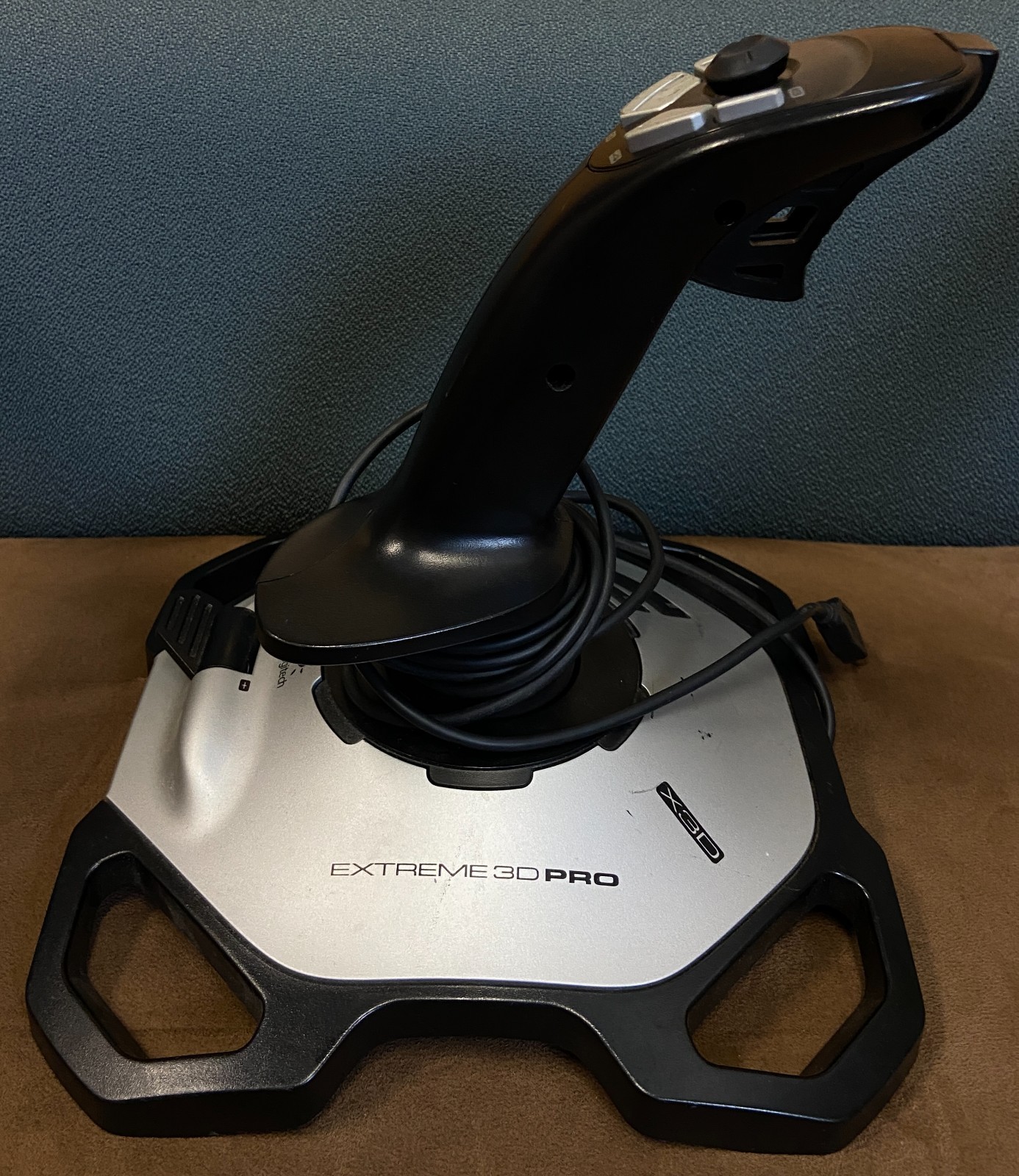 Logitech Extreme 3D Pro Flightstick Joystick for PC USB Wired Flight Simulator