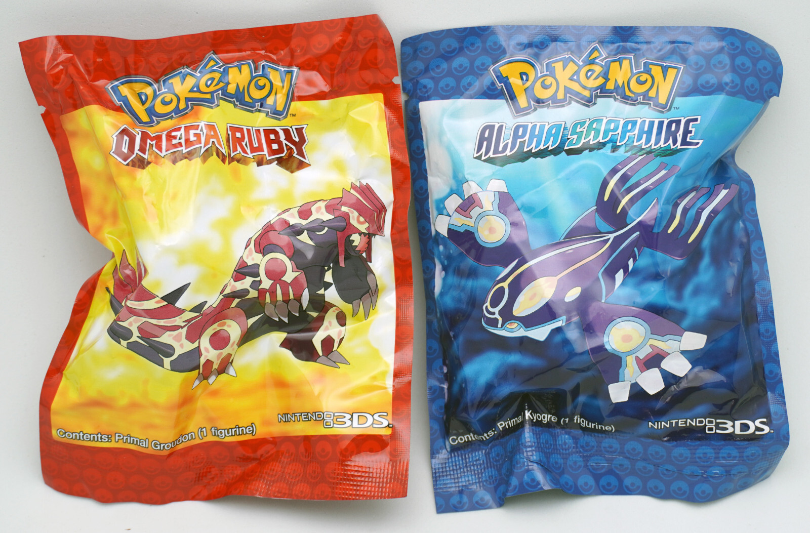 Sealed 2014 Pokemon Alpha Sapphire and Omega Ruby 3DS Game Promo Figures