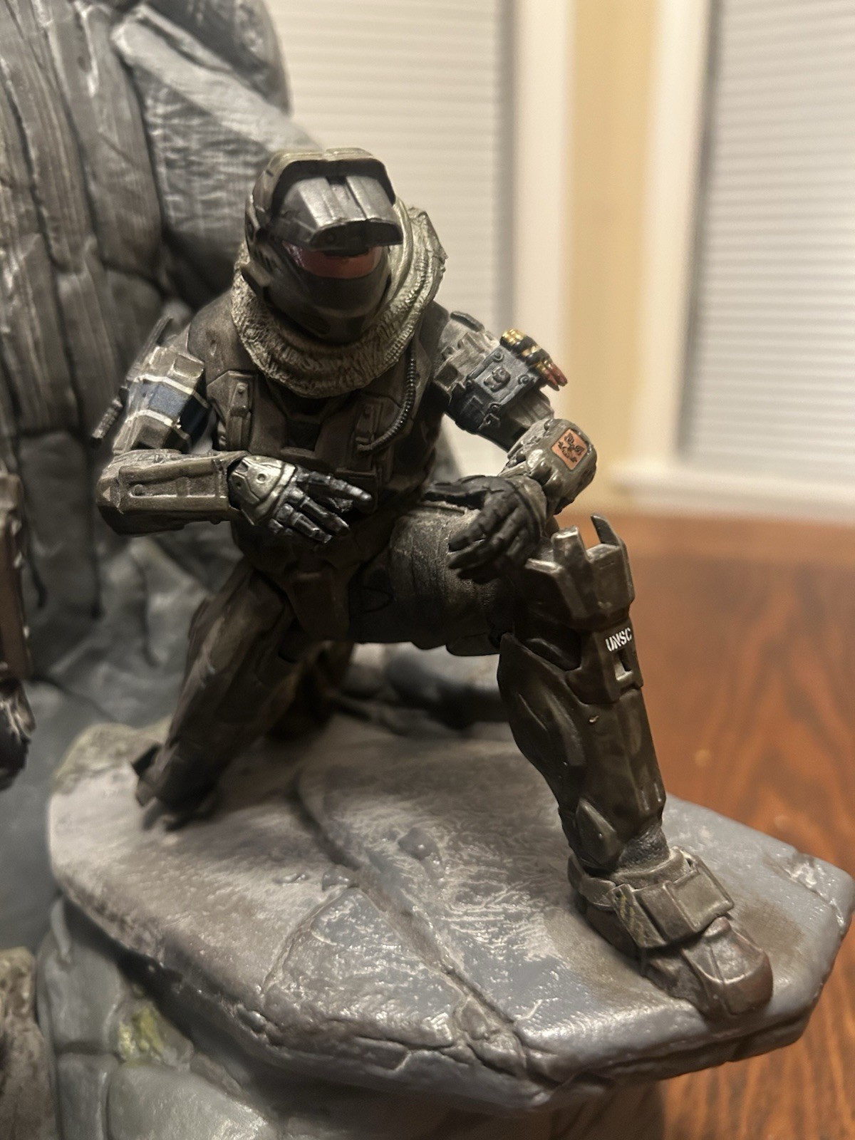 Halo Reach Legendary Edition Statue Noble (MISSING SOME WEAPONS)