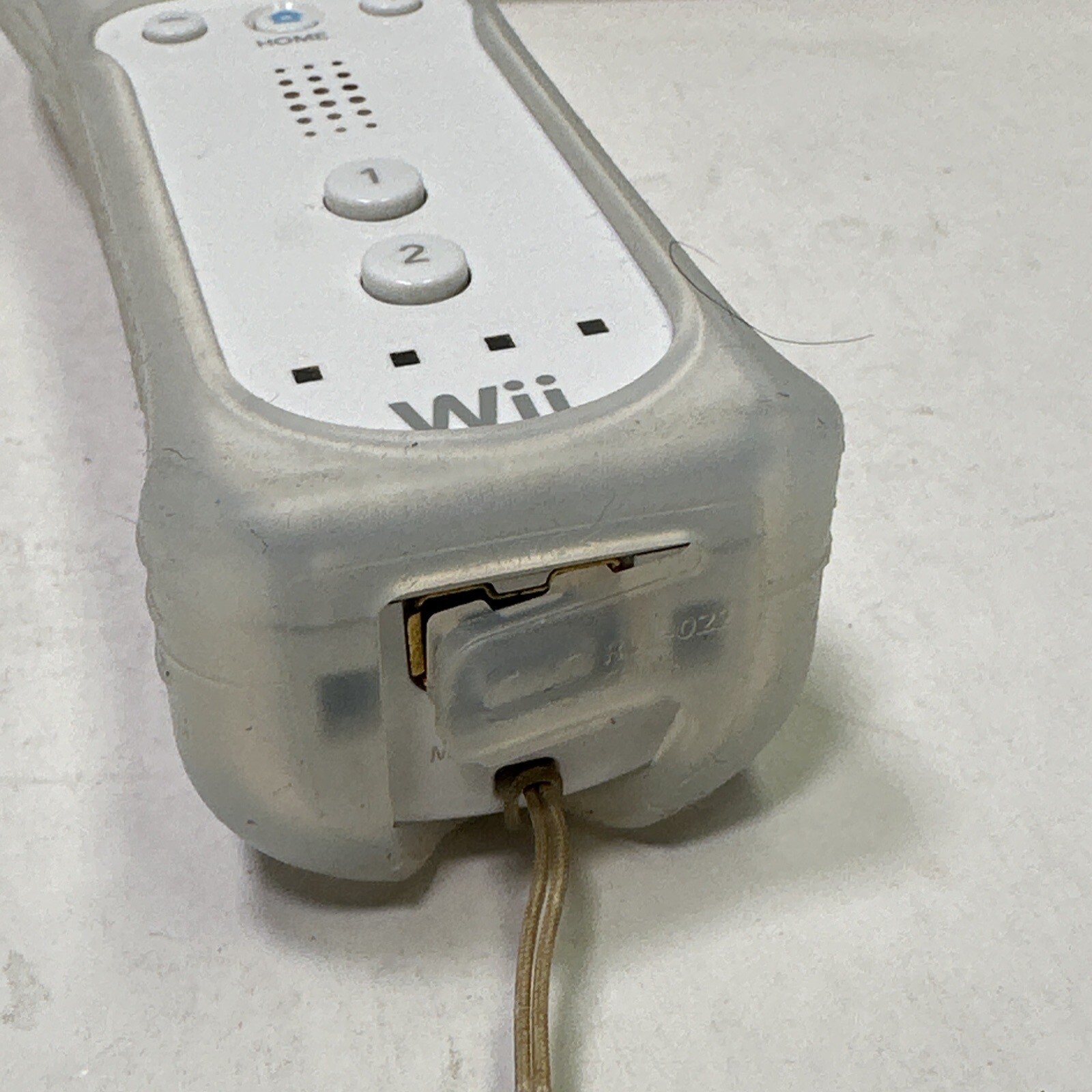Wii Play Nintendo Wii Game + Wii Remote + Silicone Sleeve 2007 Complete Tested