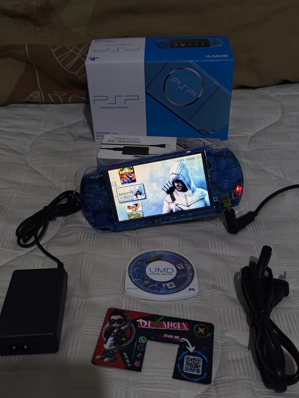 Sony PSP transparent blue with 32 GB plus games plus USB-C adapter NEW