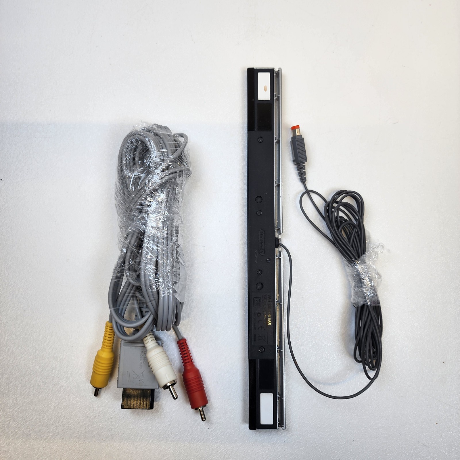 Official OEM Nintendo Wii Composite AV Cables + Wired Sensor Bar RVL-009 RVL-014