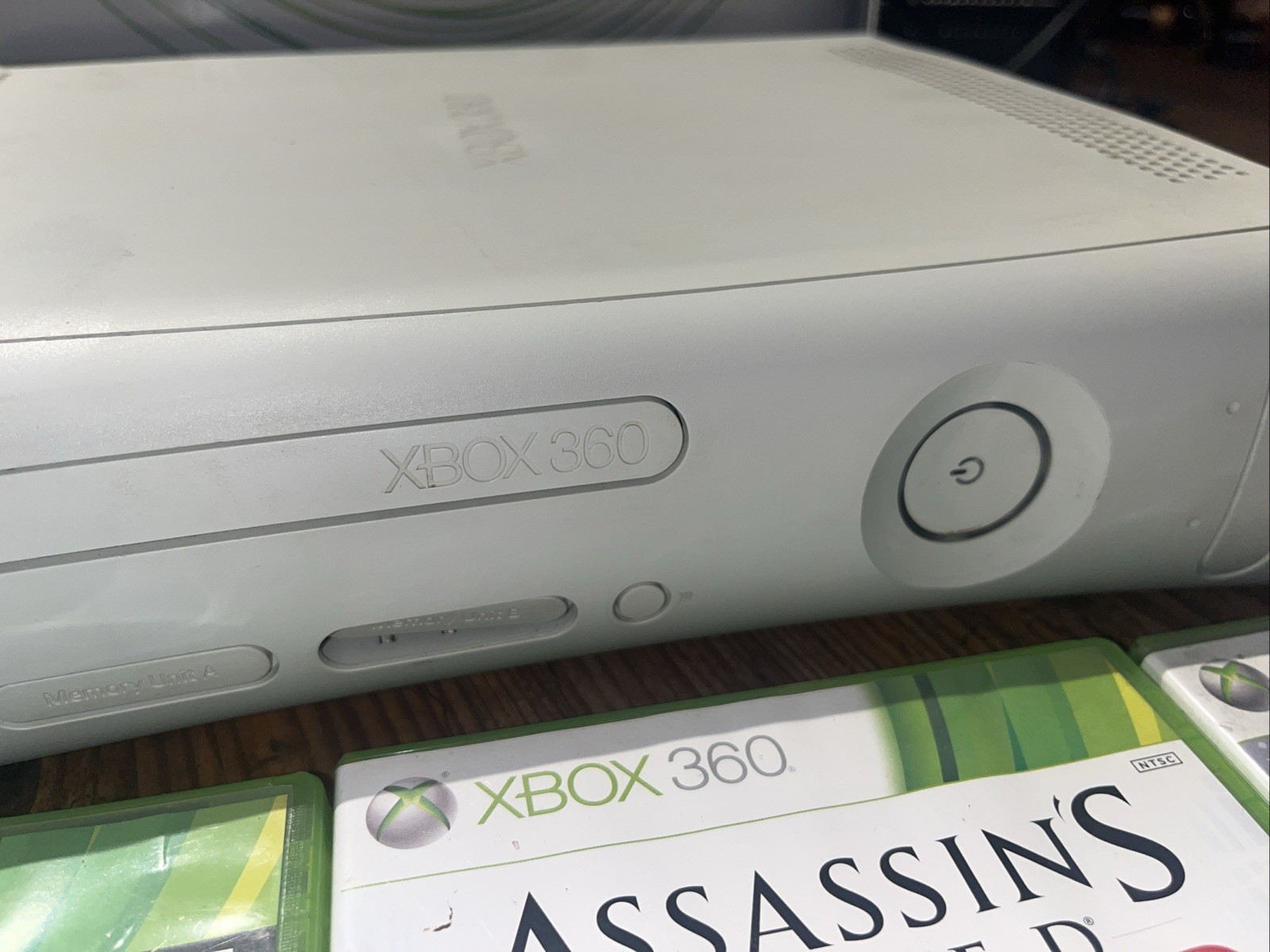 Xbox 360 White 60gb Console bundle w/ games & Original Box