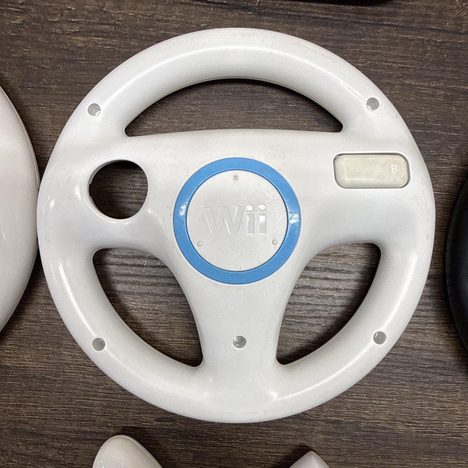 Lot of 8 Nintendo Wii Steering Wheels RVL-024 Mario Kart Remote Attachments OEM