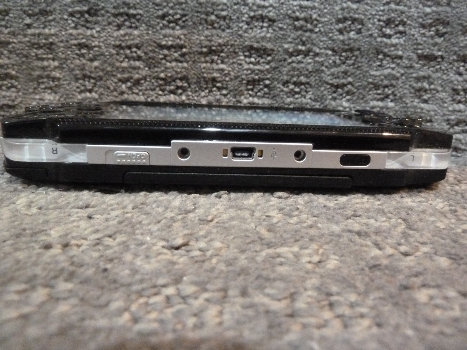 Sony PSP 1001 Black Console WORKING EXCELLENT CONDITION