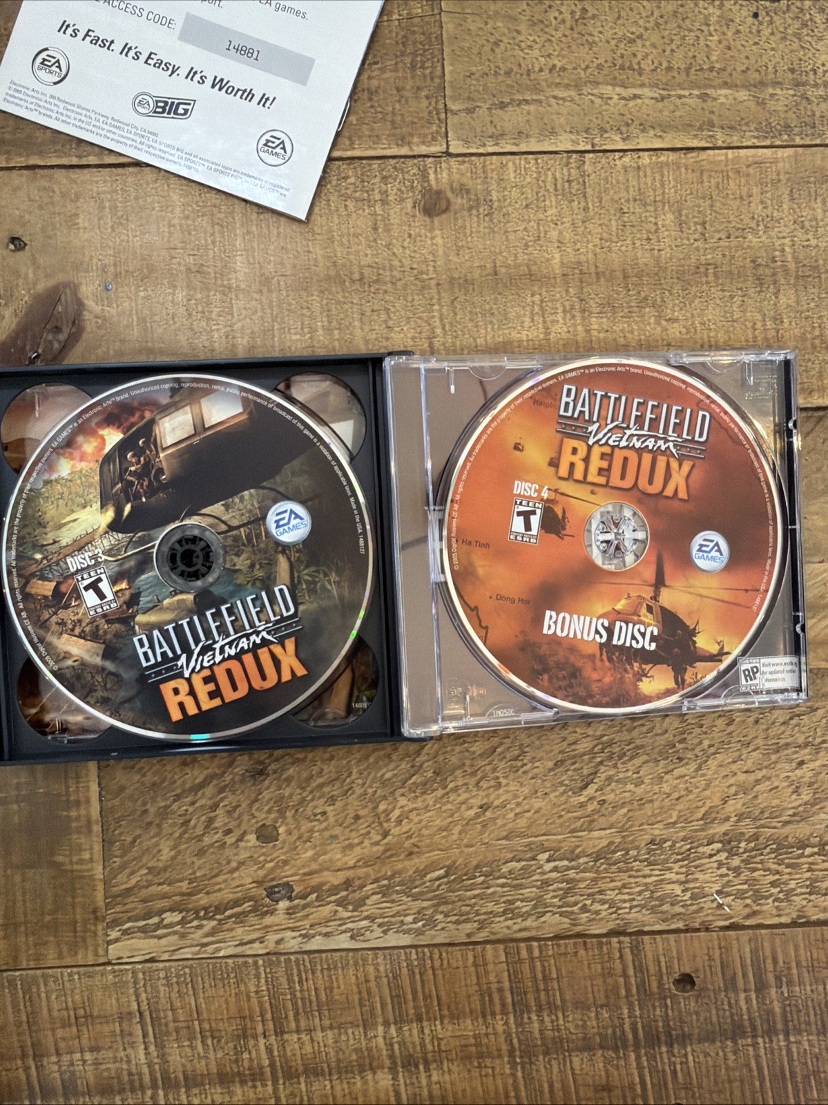 Battlefield Vietnam Redux Video Game PC 2005 + BONUS DISC EA Games Big Box