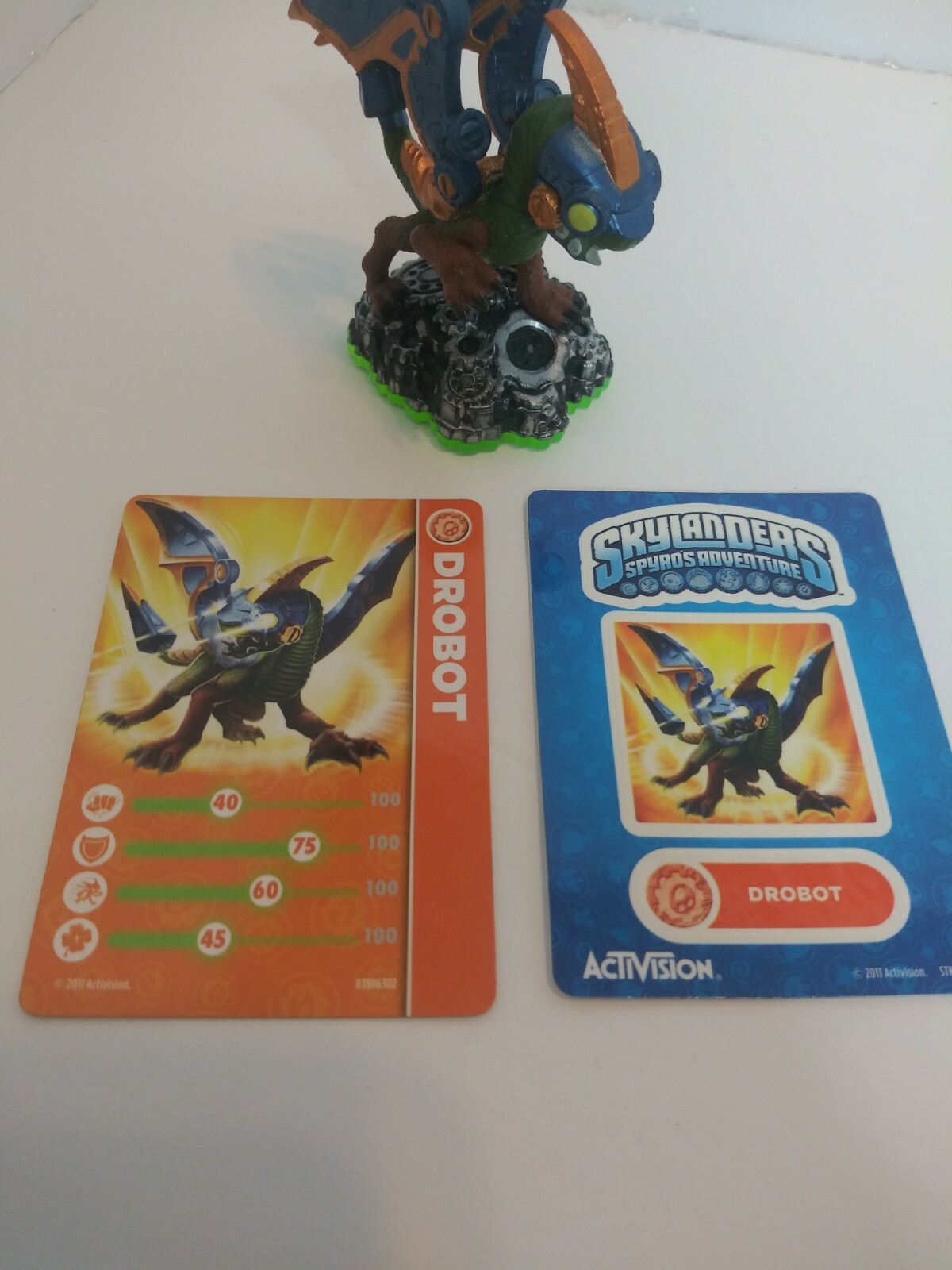 Skylanders: Spyro’s Adventure: DROBOT Figure with Card