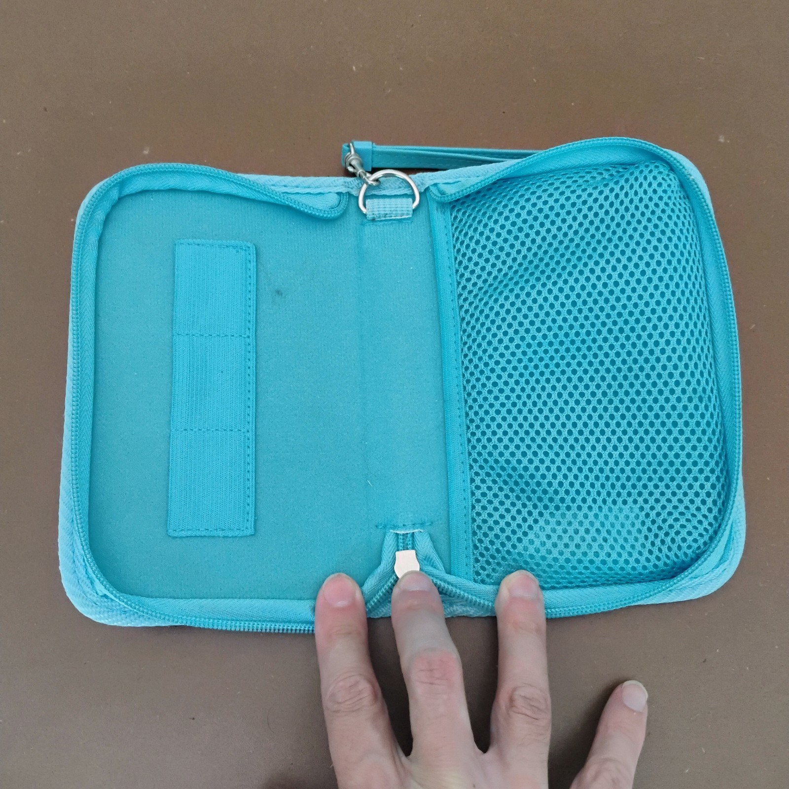 Nintendo 3DS XL Disney Frozen Carrying Case Elsa