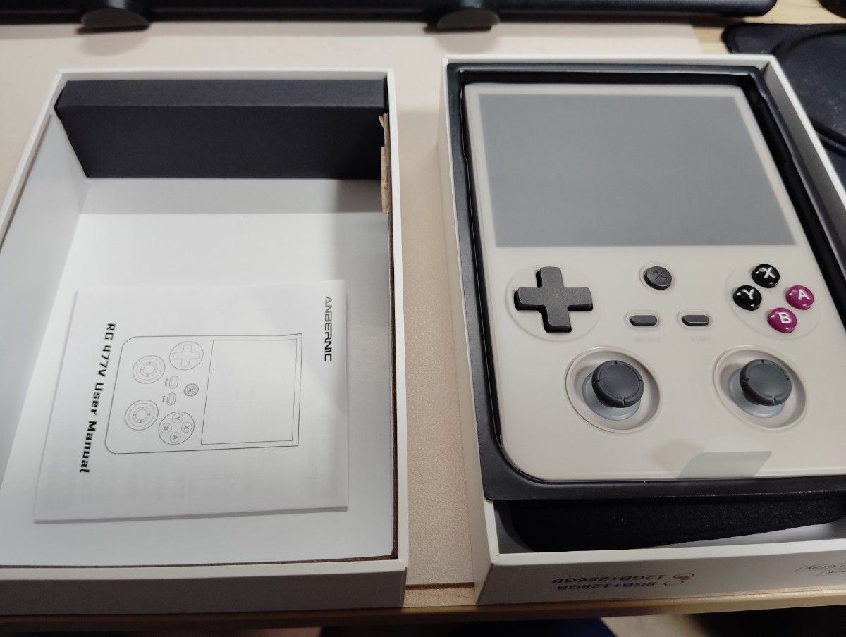 ANBERNIC RG477V 12GB 256GB – Used Tested – Android Retro Handheld Gaming Console