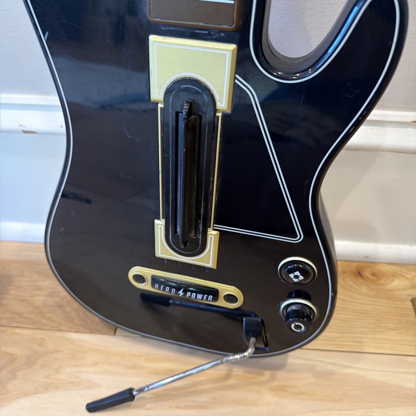 Guitar Hero Power Wireless Guitar CEO700 Xbox 360 PS3 No Strap Yes Dongle