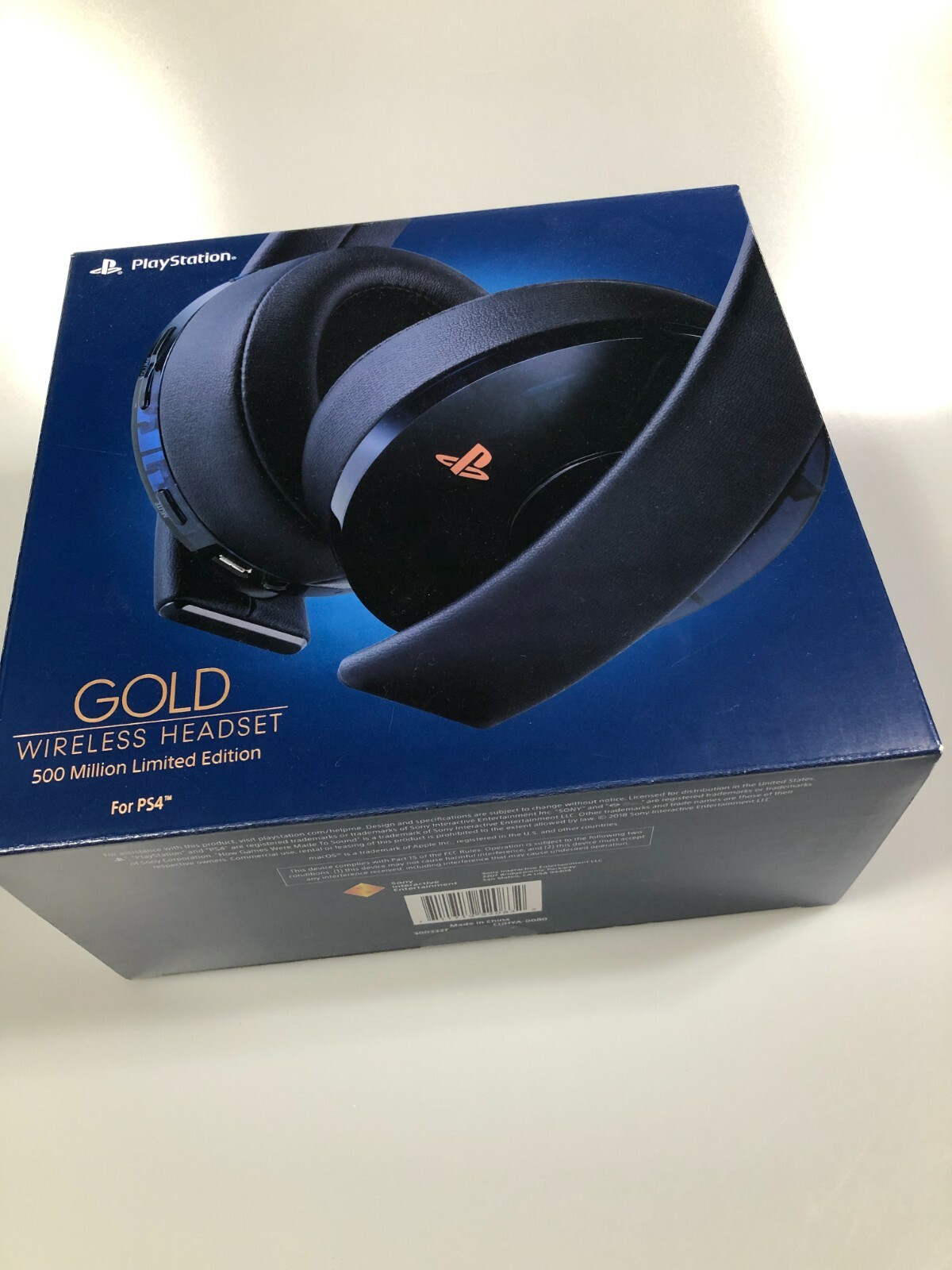 Sony 500 Million Limited Edition Gold Wireless Headset and Controller – NEW