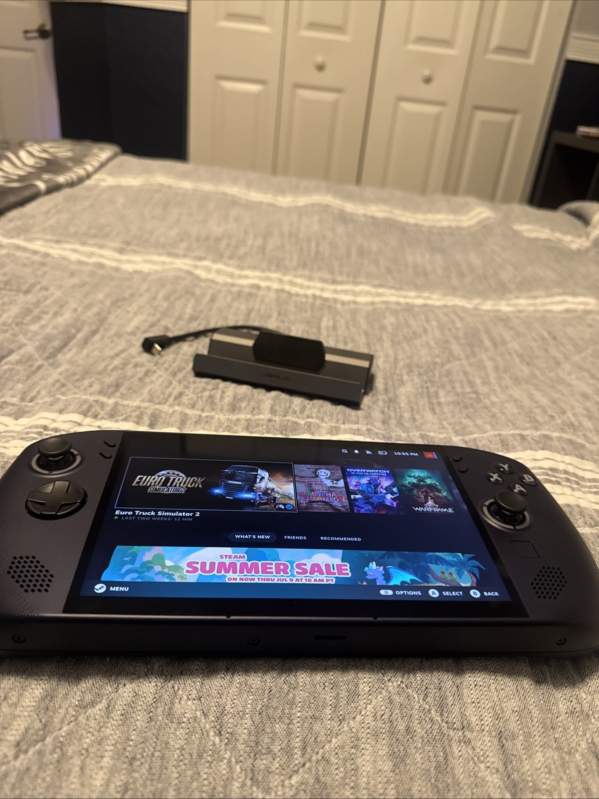 Lenovo Legion Go S 8″ 16GB RAM, 512GB SSD, AMD Ryzen Z2, SteamOS, with stand