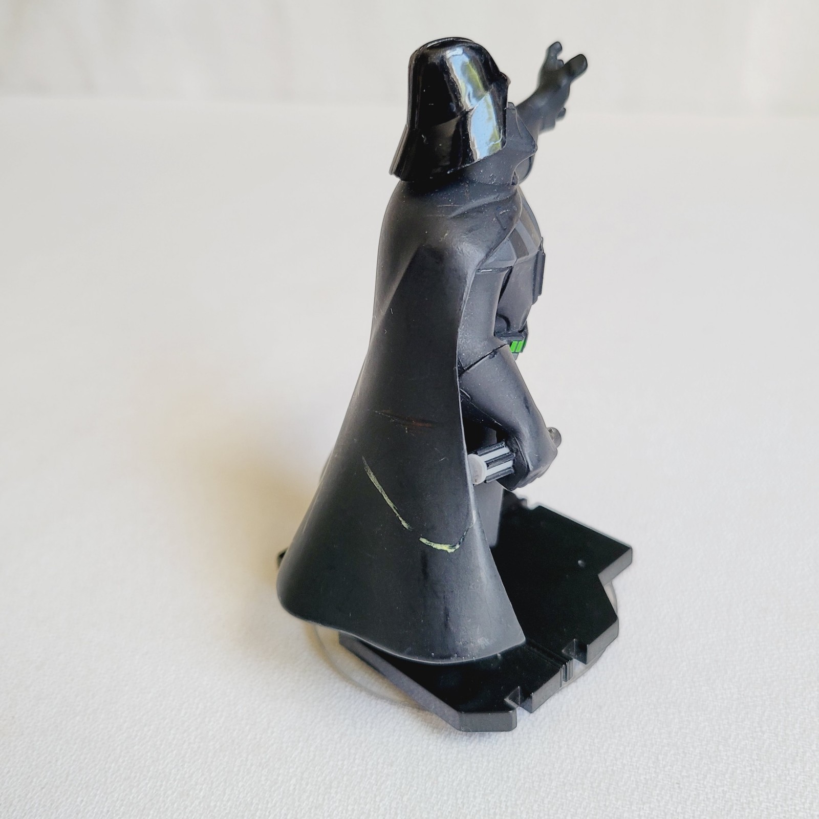 Disney Infinity 2.0 Hulk & Capt. America & 3.0 Darth Vader (no lightsaber; wear)