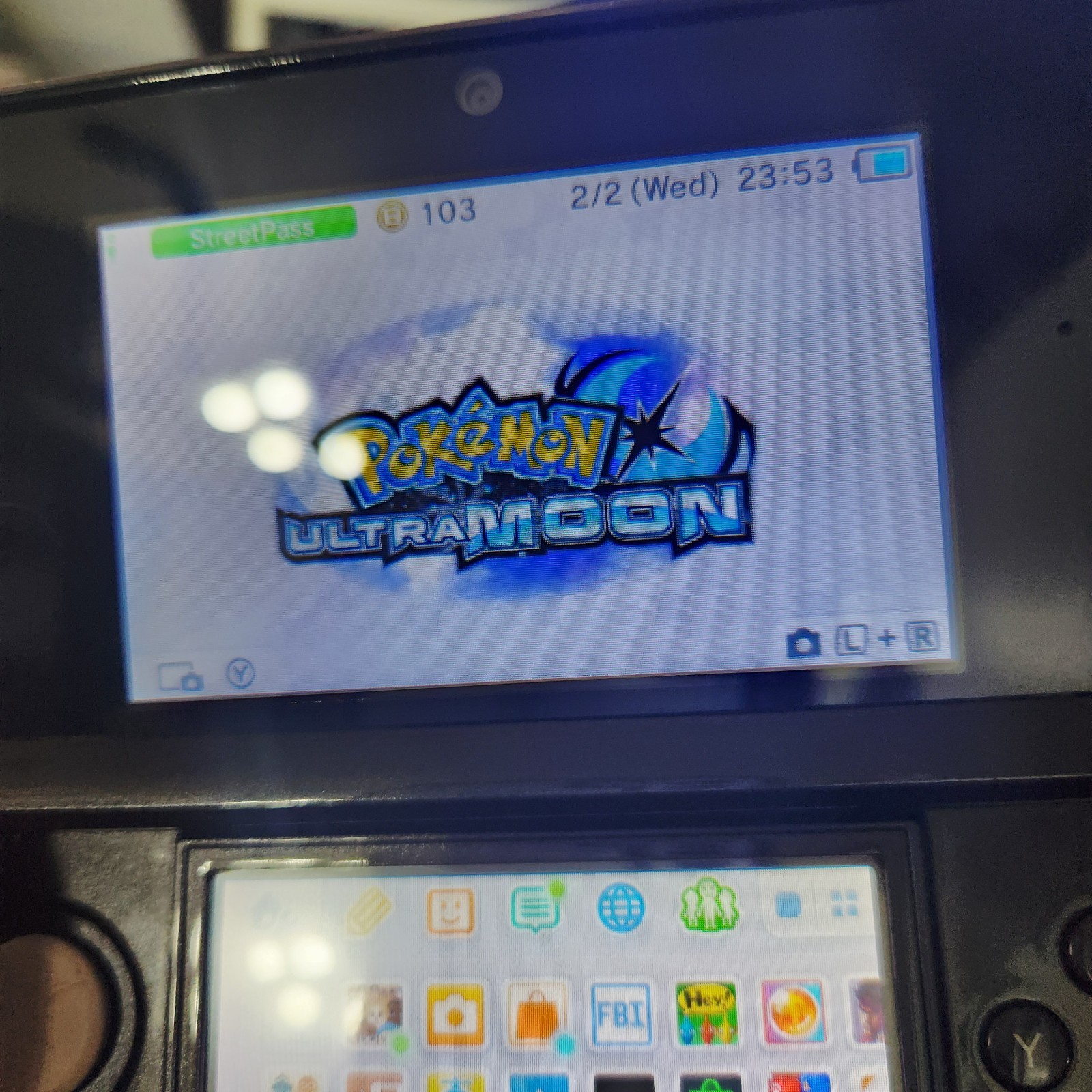 3DS Cosmo Black Handheld System CTR-001 W/GAMES – TESTED