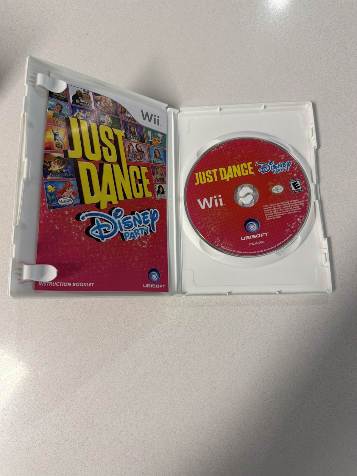 Just Dance: Disney Party (Nintendo Wii, 2012) Fast Shipping CIB Tested