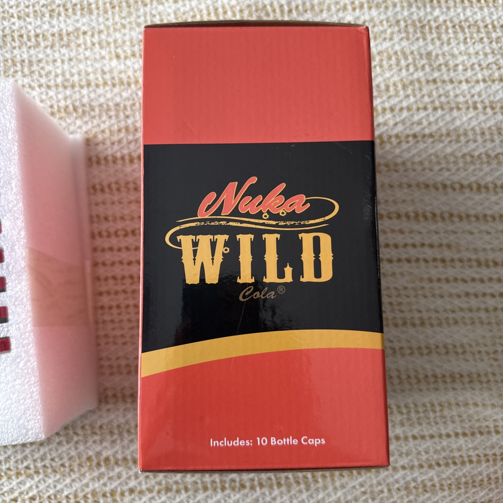 Fallout Authentic Nuka Cola Wild Collectibles Glass Bottle & 10 Caps !