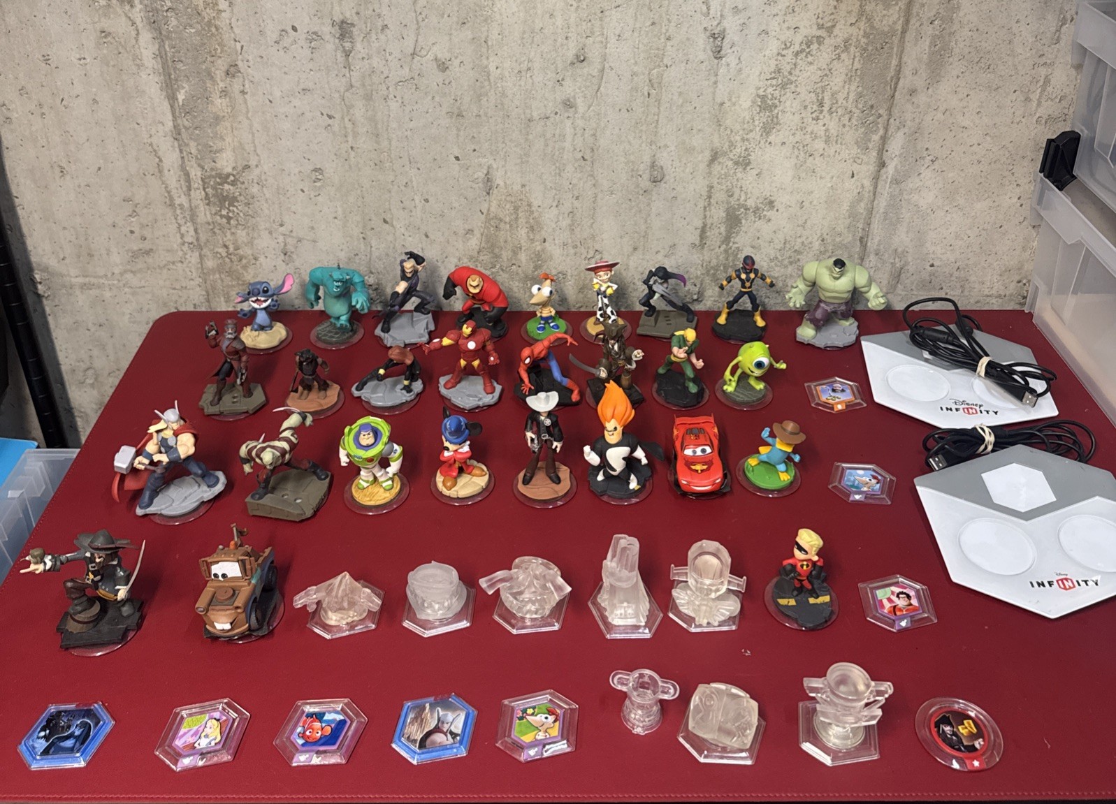 Disney Infinity Character Figure Pack Lot of 47 Figures Portals and Accessorie H