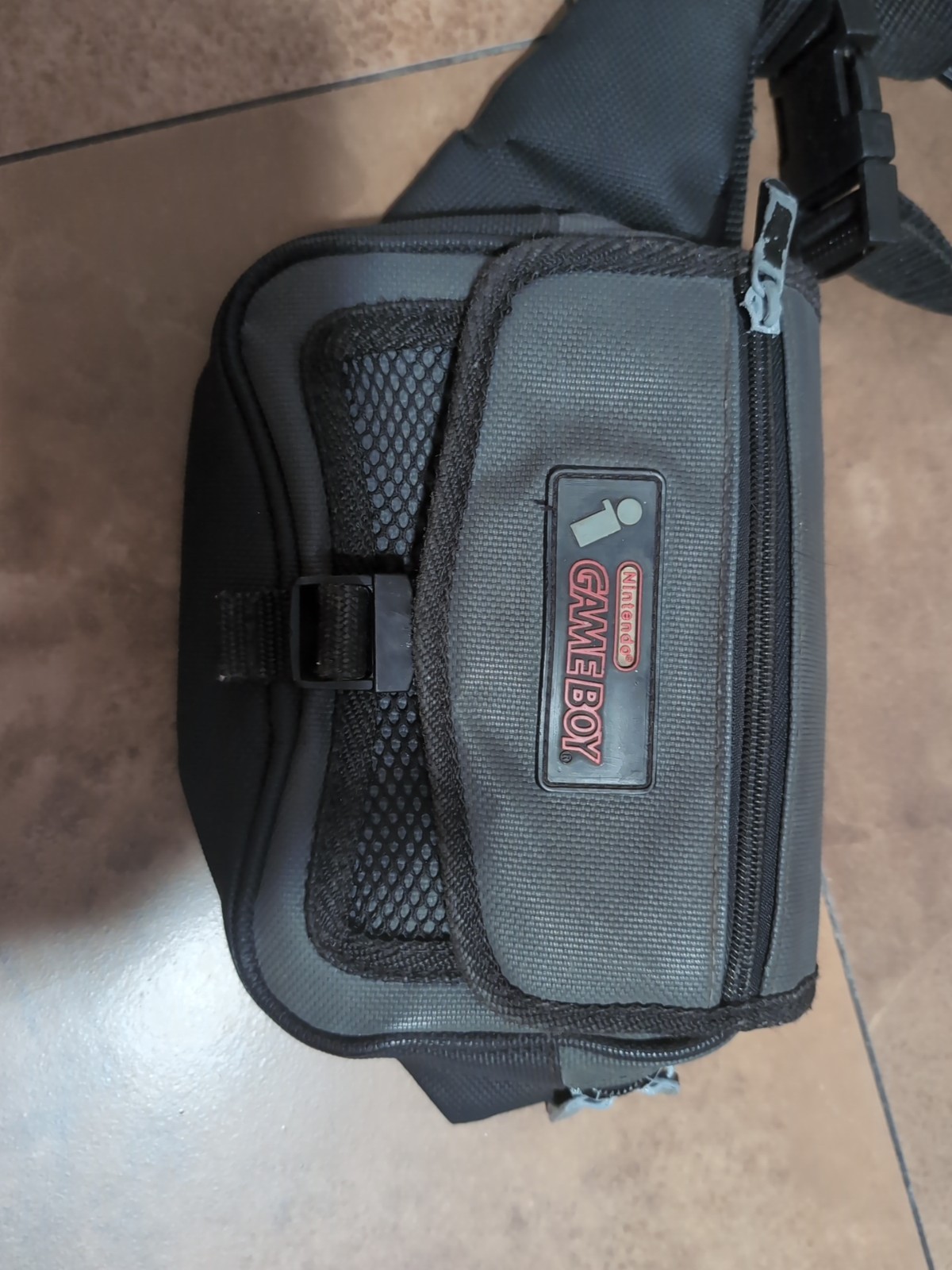Nintendo Game Boy Carrying Case Fanny Pack Adjustable Waist Bag Vintage InterAct