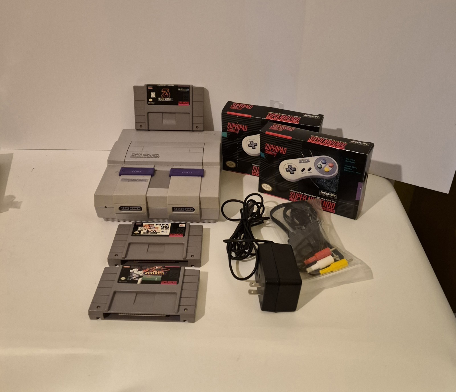 Super Nintendo SNES Console Bundle w/ 2 New Controllers & 3 games WORKING