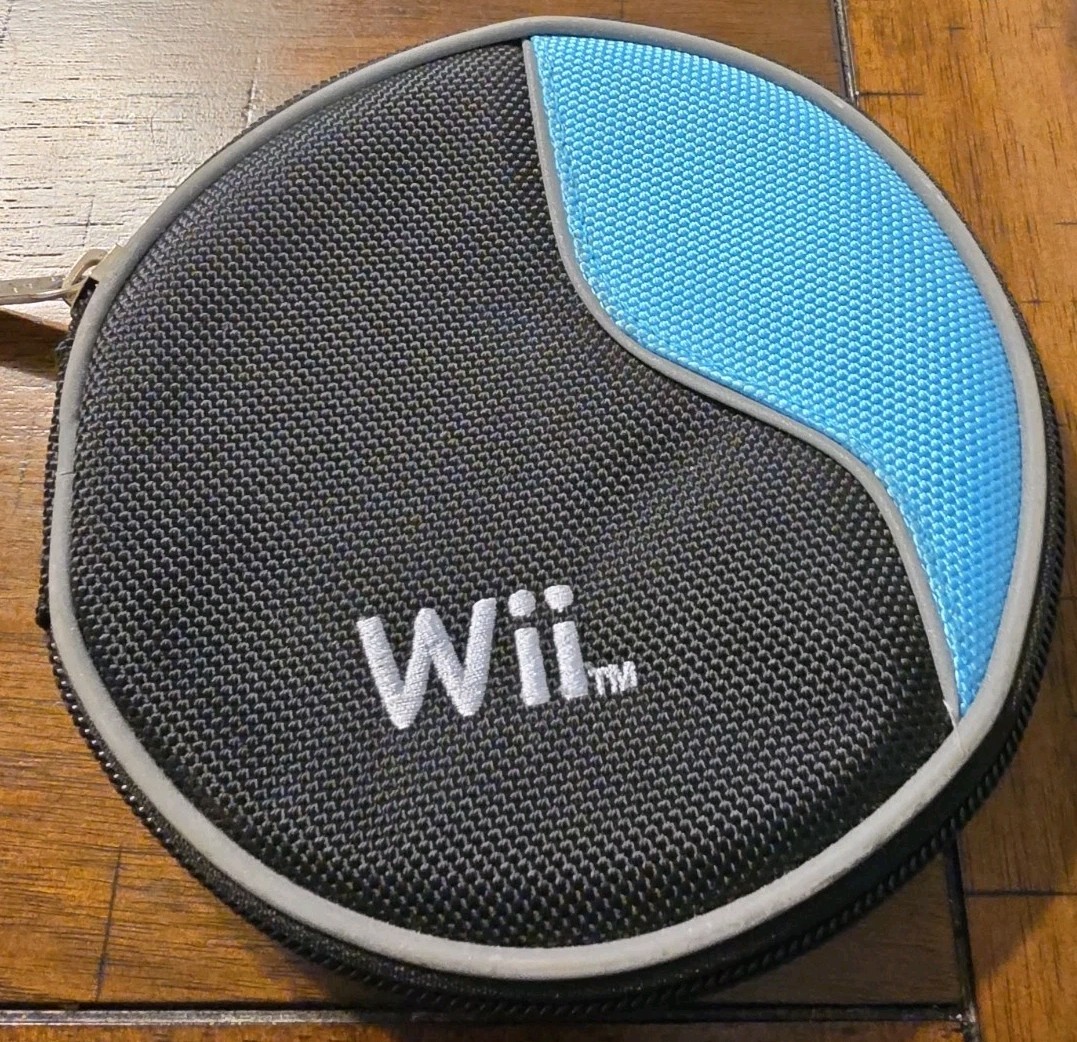 Nintendo Wii Game Carry Case Black & Blue Canvas 12 Disc Holder