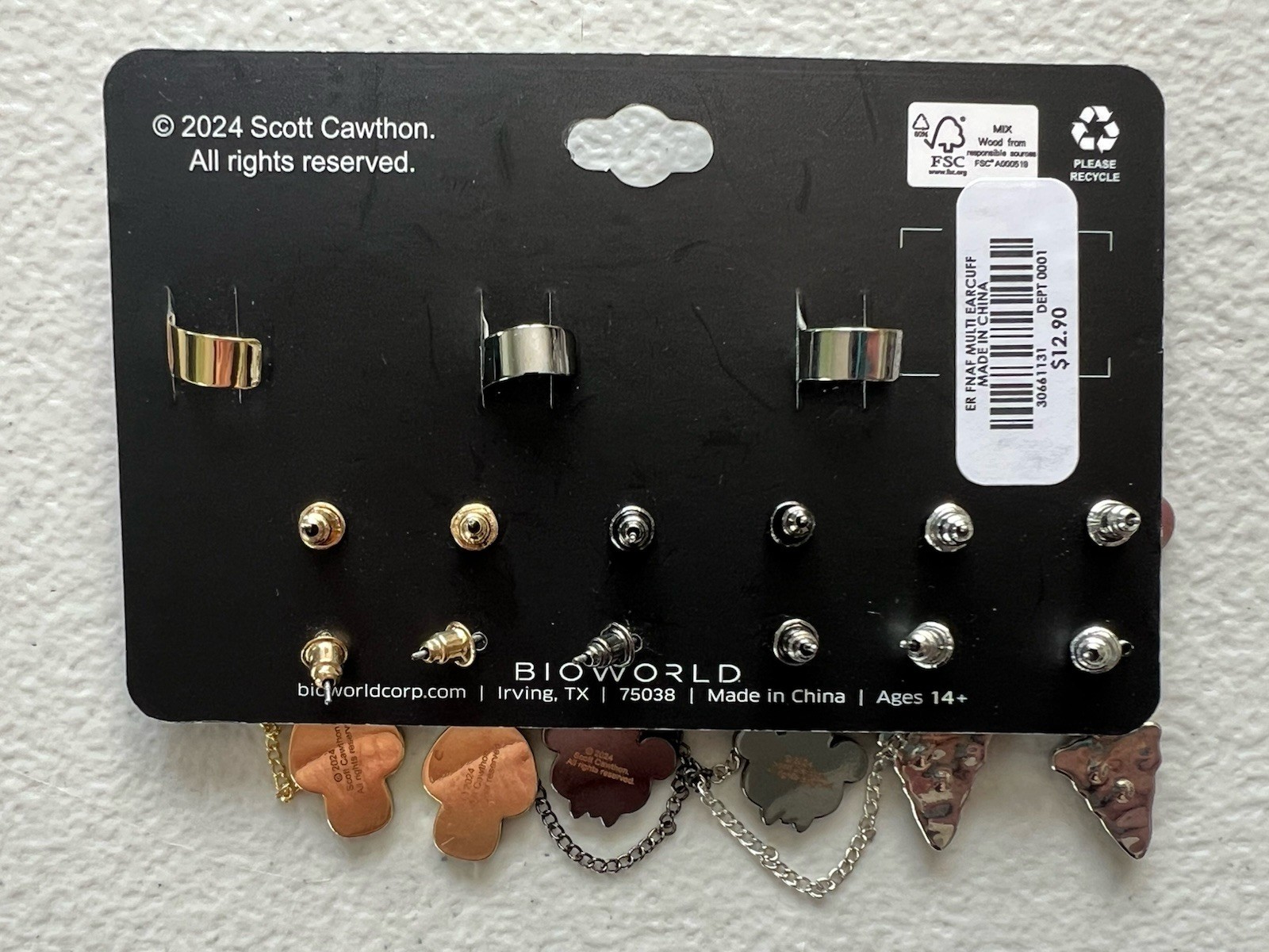 FIVE NIGHTS AT FREDDY’S – FNAF – Fazbear Bonnie Chica Foxy Cuff EARRING SET
