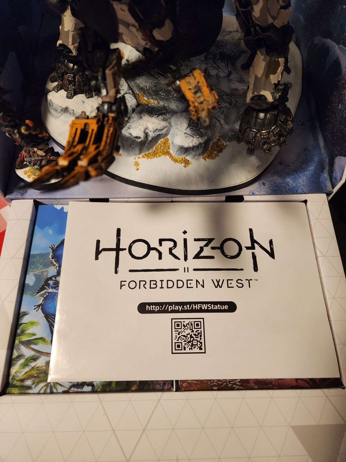 Horizon Zero Dawn Tremortusk Aloy Statue with 2 Figures